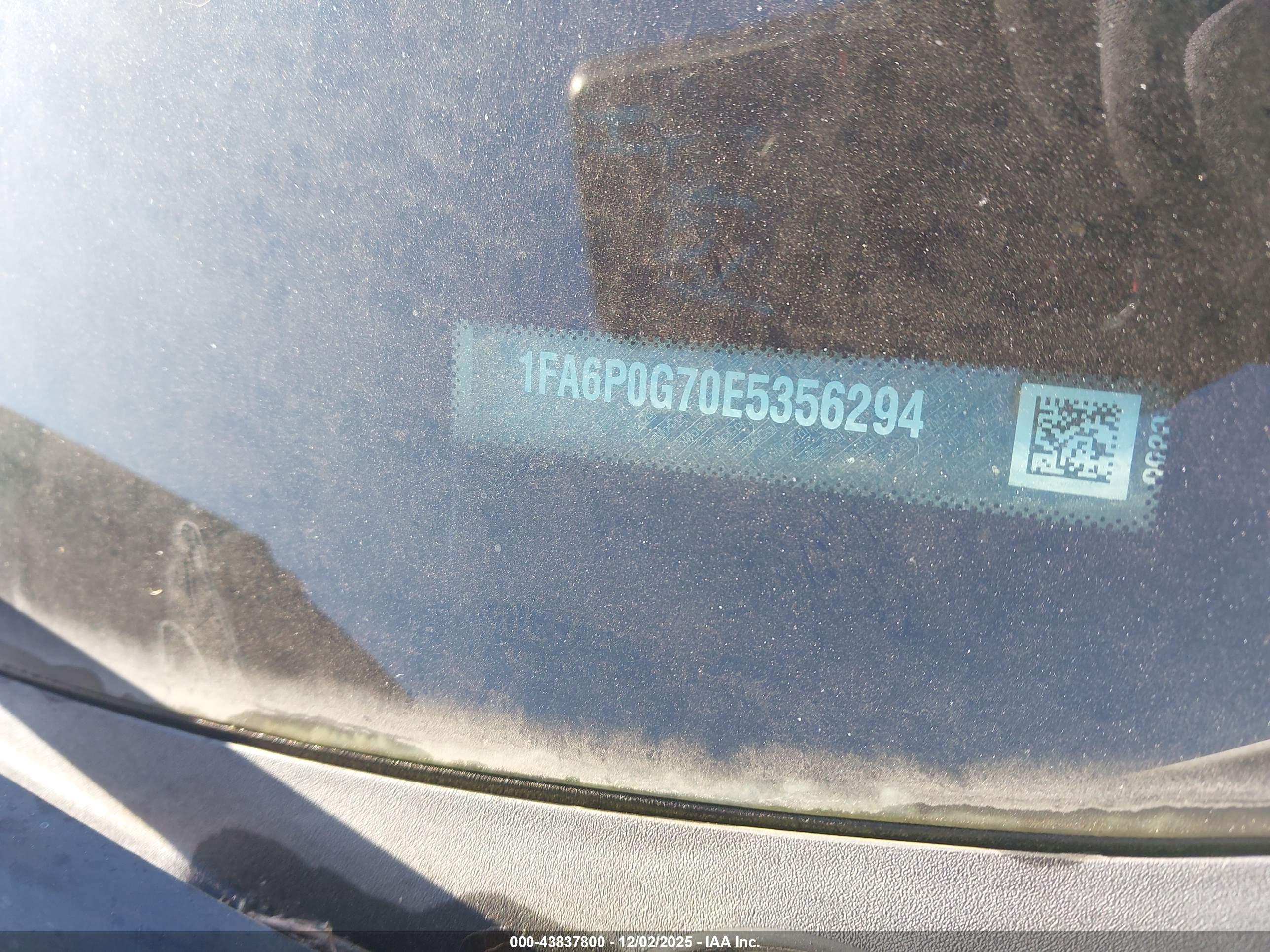 FORD FUSION image 9