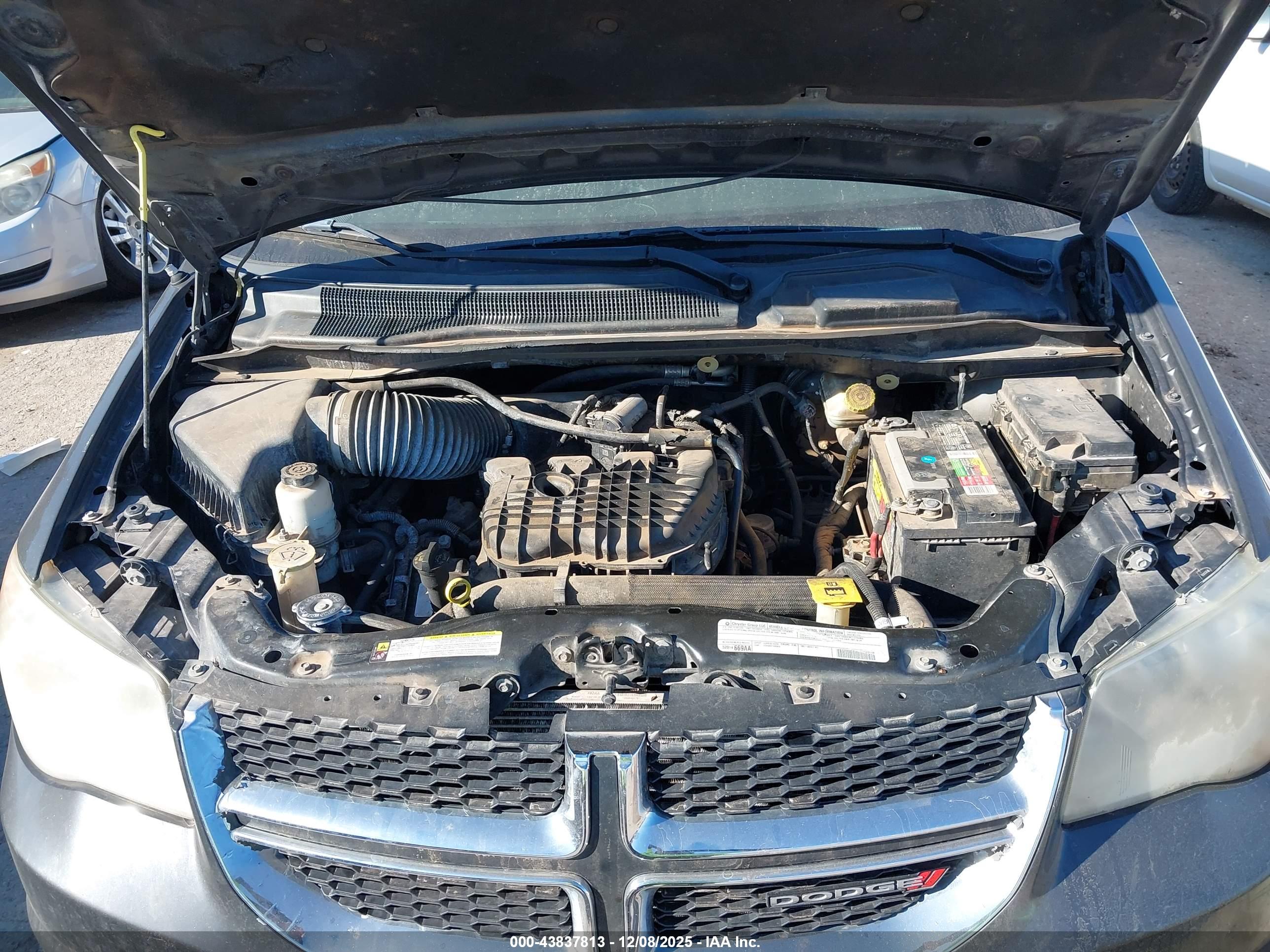 DODGE GRAND image 10