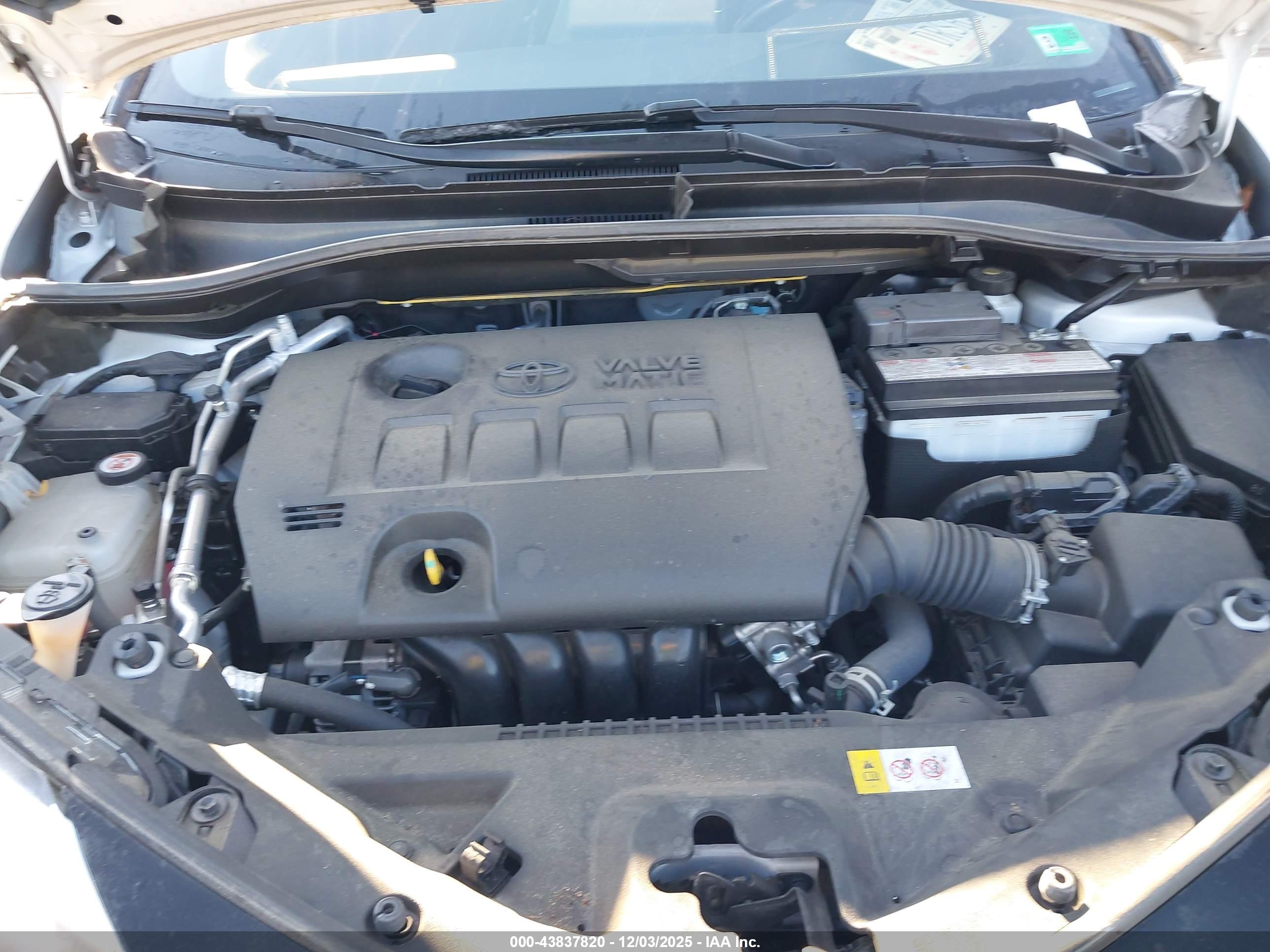 TOYOTA C-HR image 10
