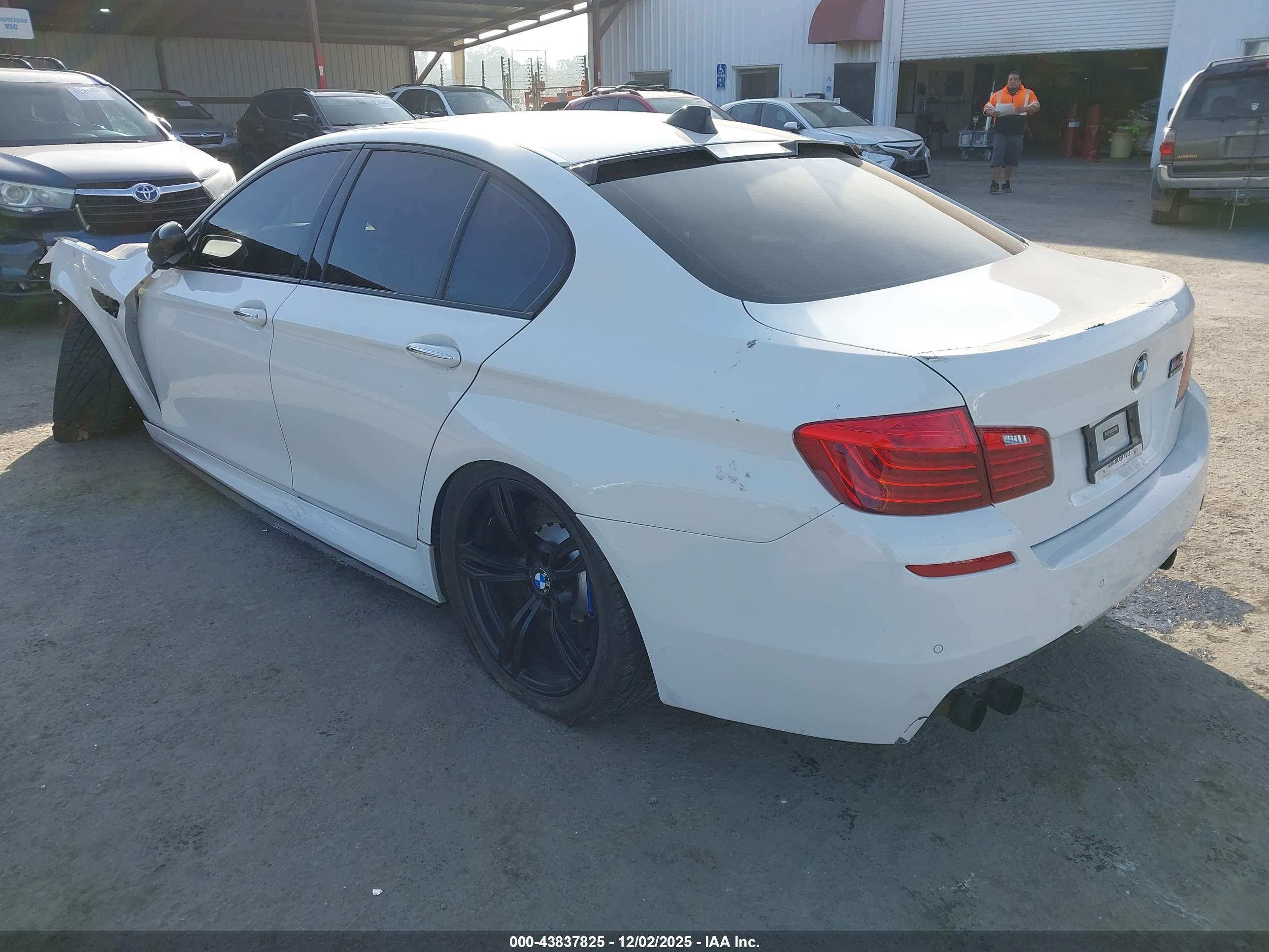 BMW M5 image 3