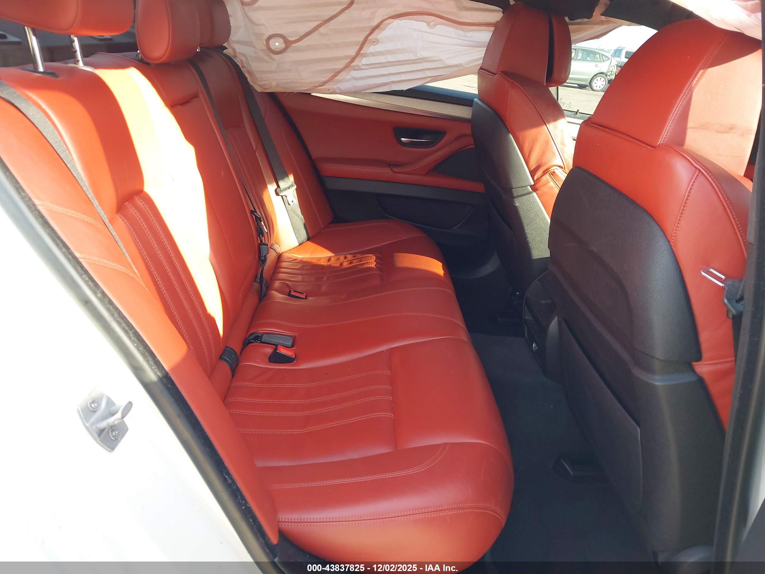 BMW M5 image 8
