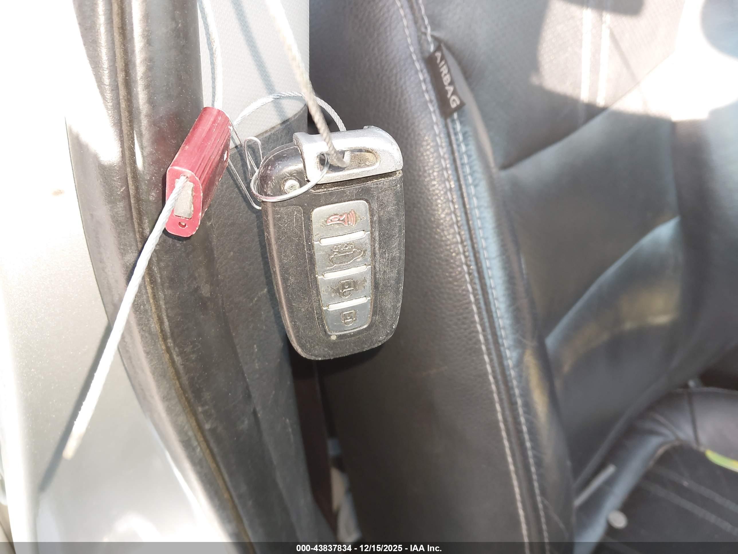 KIA SORENTO image 11