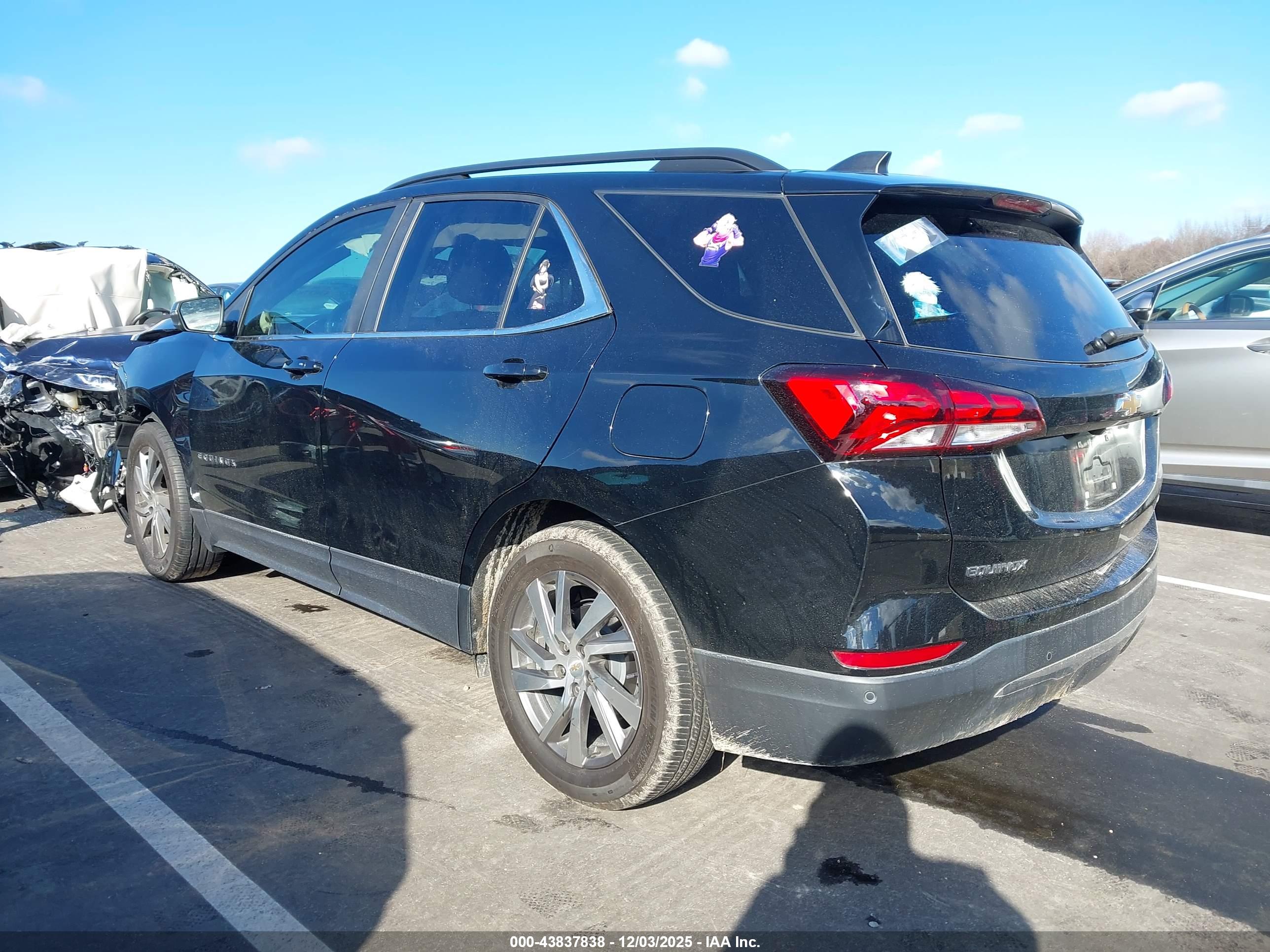 CHEVROLET EQUINOX image 3