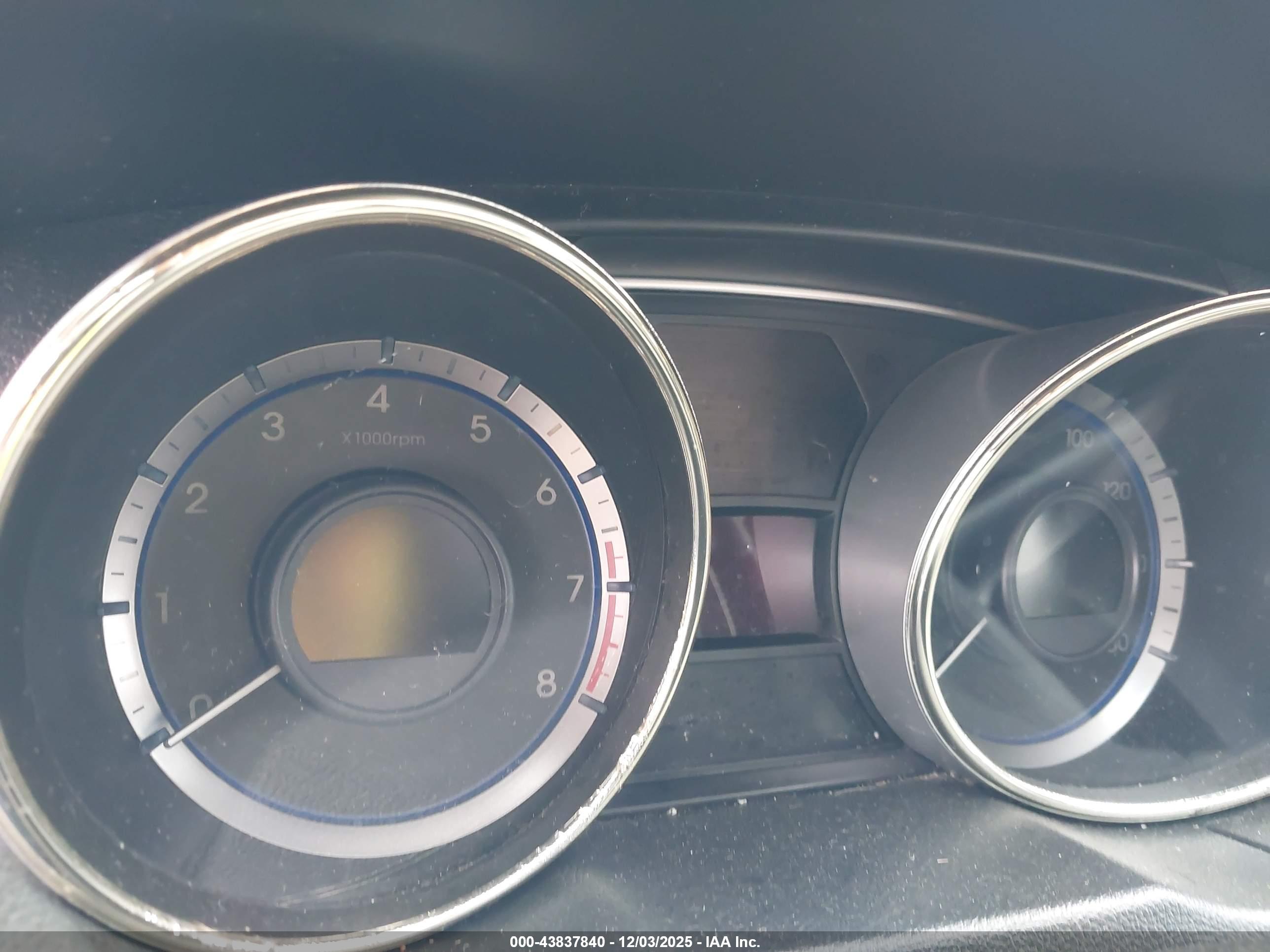 HYUNDAI SONATA image 7