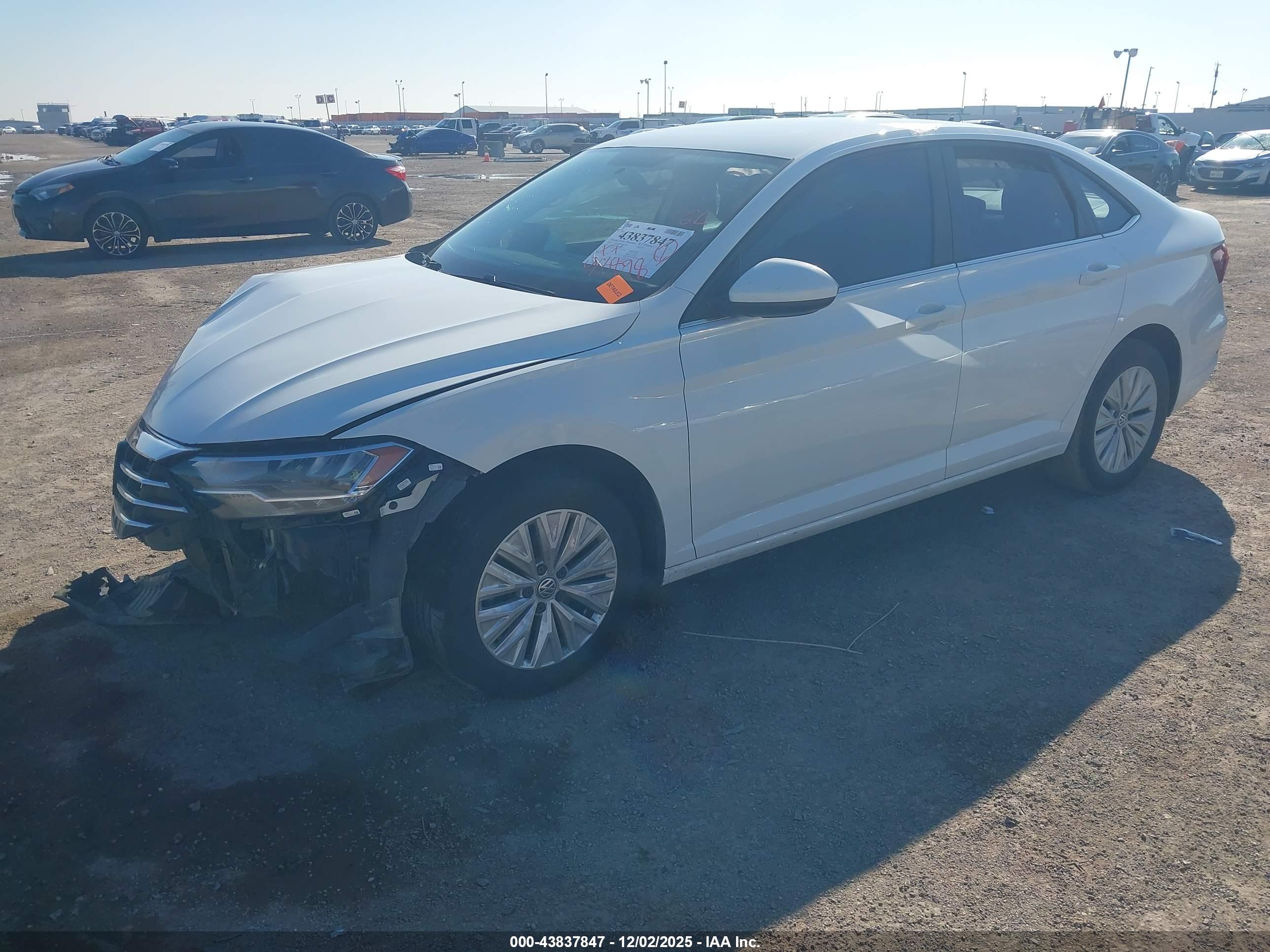 VOLKSWAGEN JETTA image 2