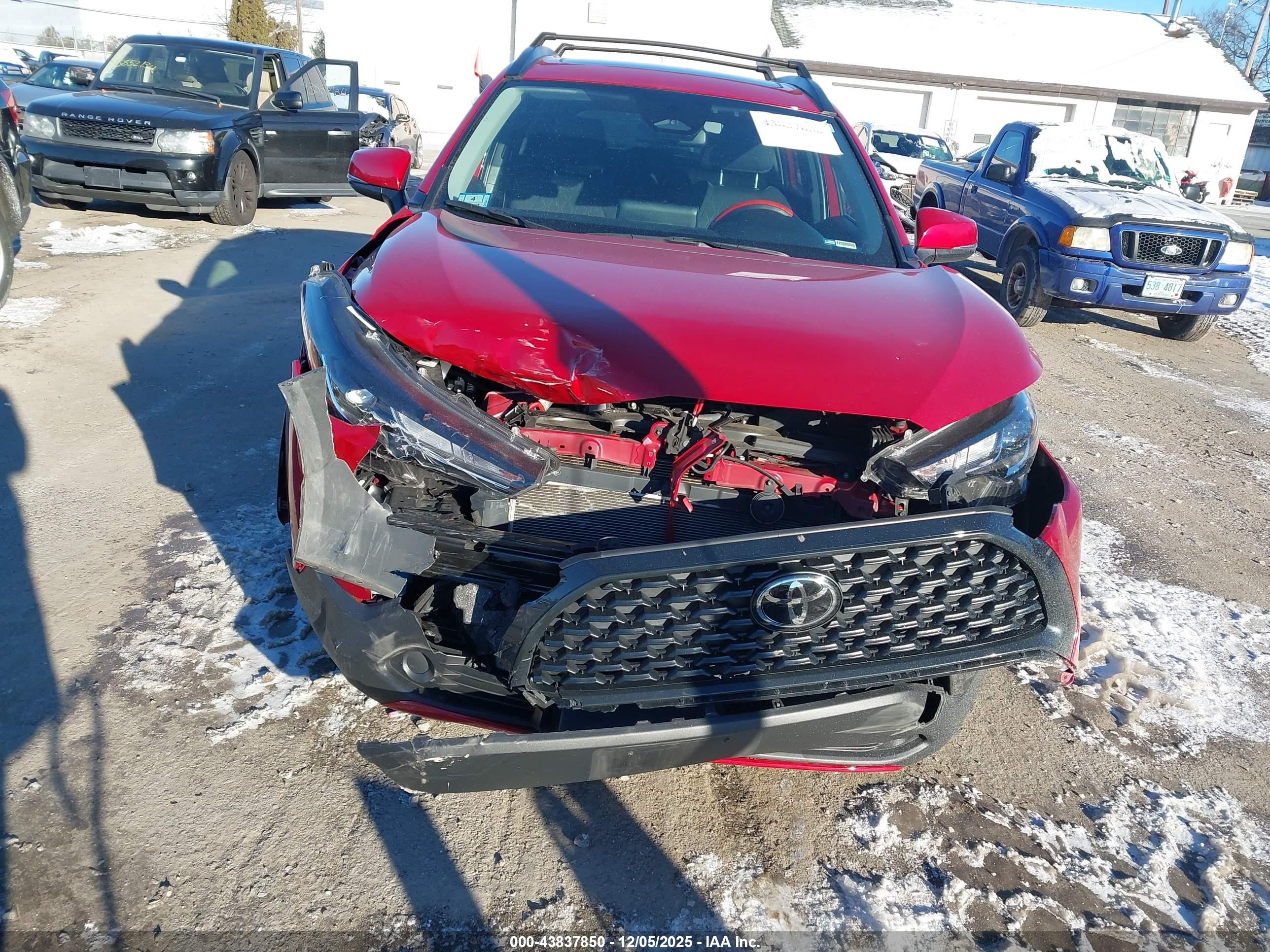 TOYOTA COROLLA image 6