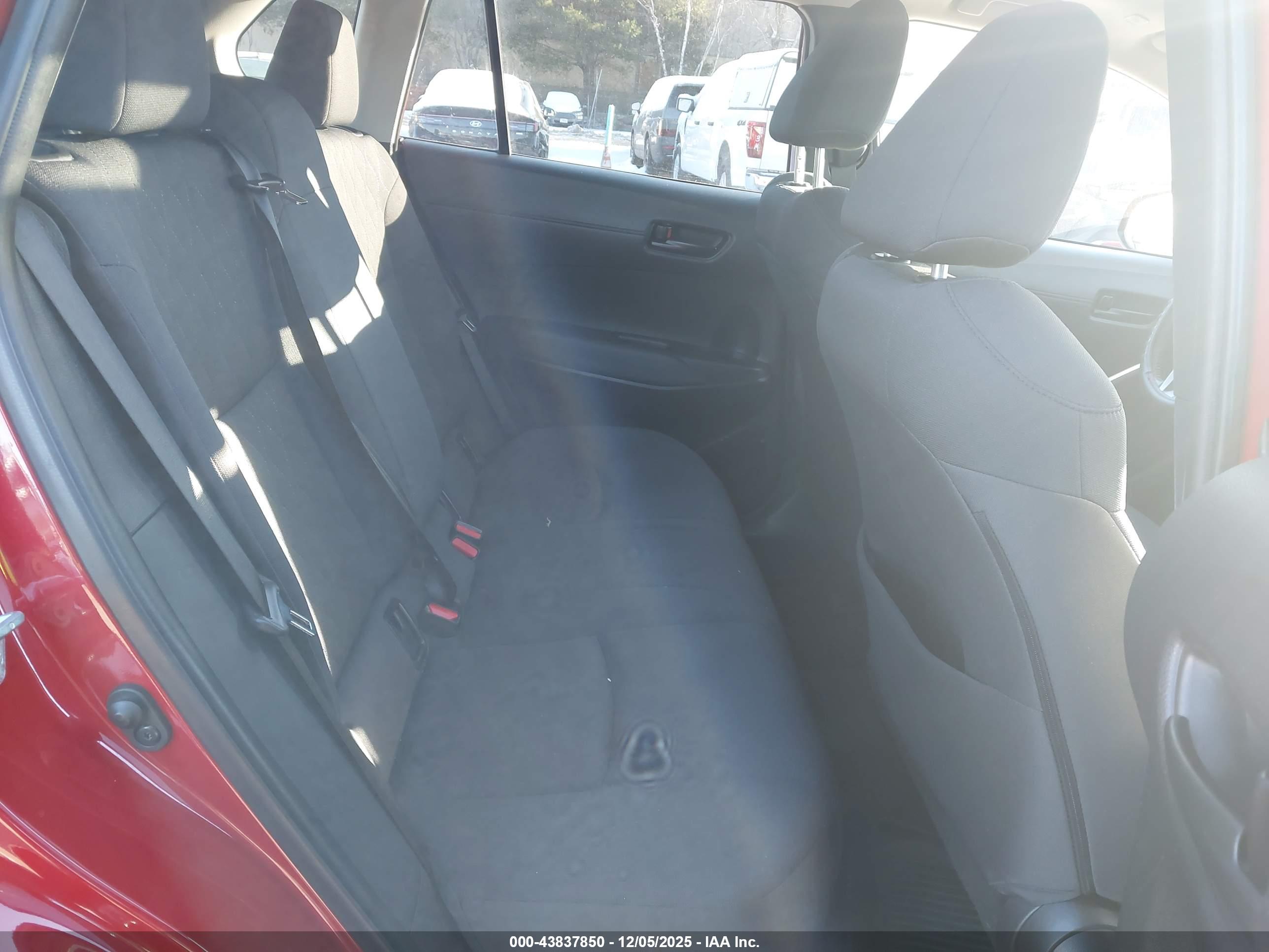 TOYOTA COROLLA image 8