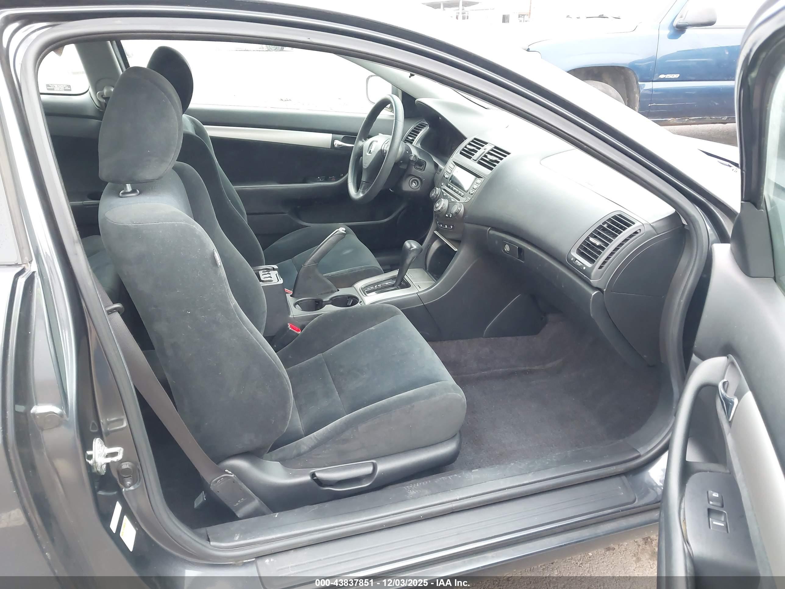 HONDA ACCORD image 5