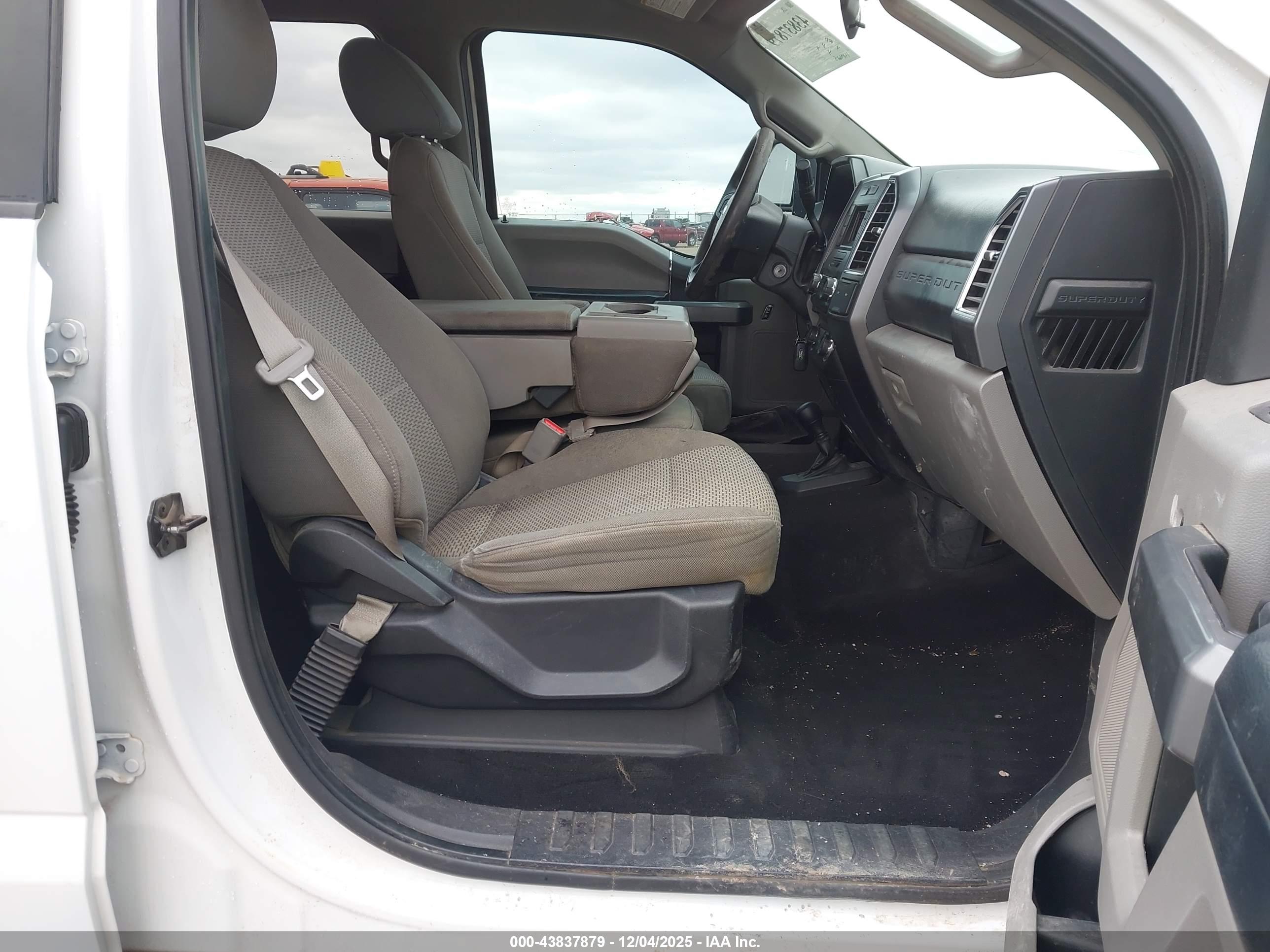 FORD F-250 image 5