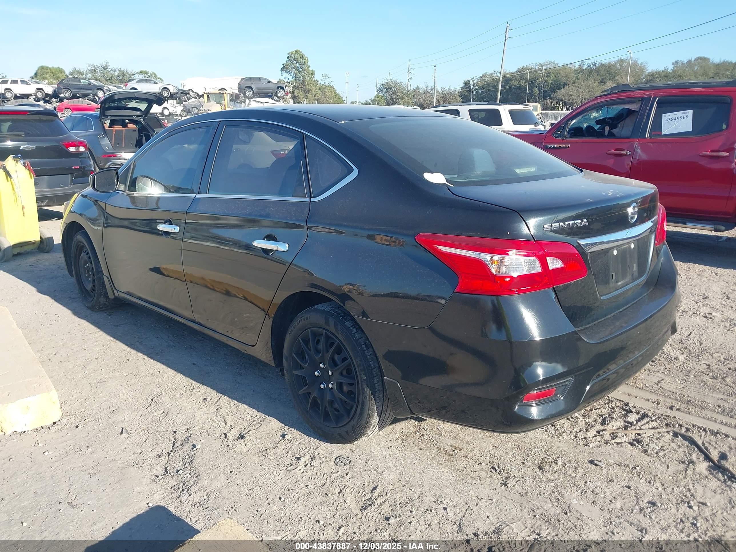 NISSAN SENTRA image 3