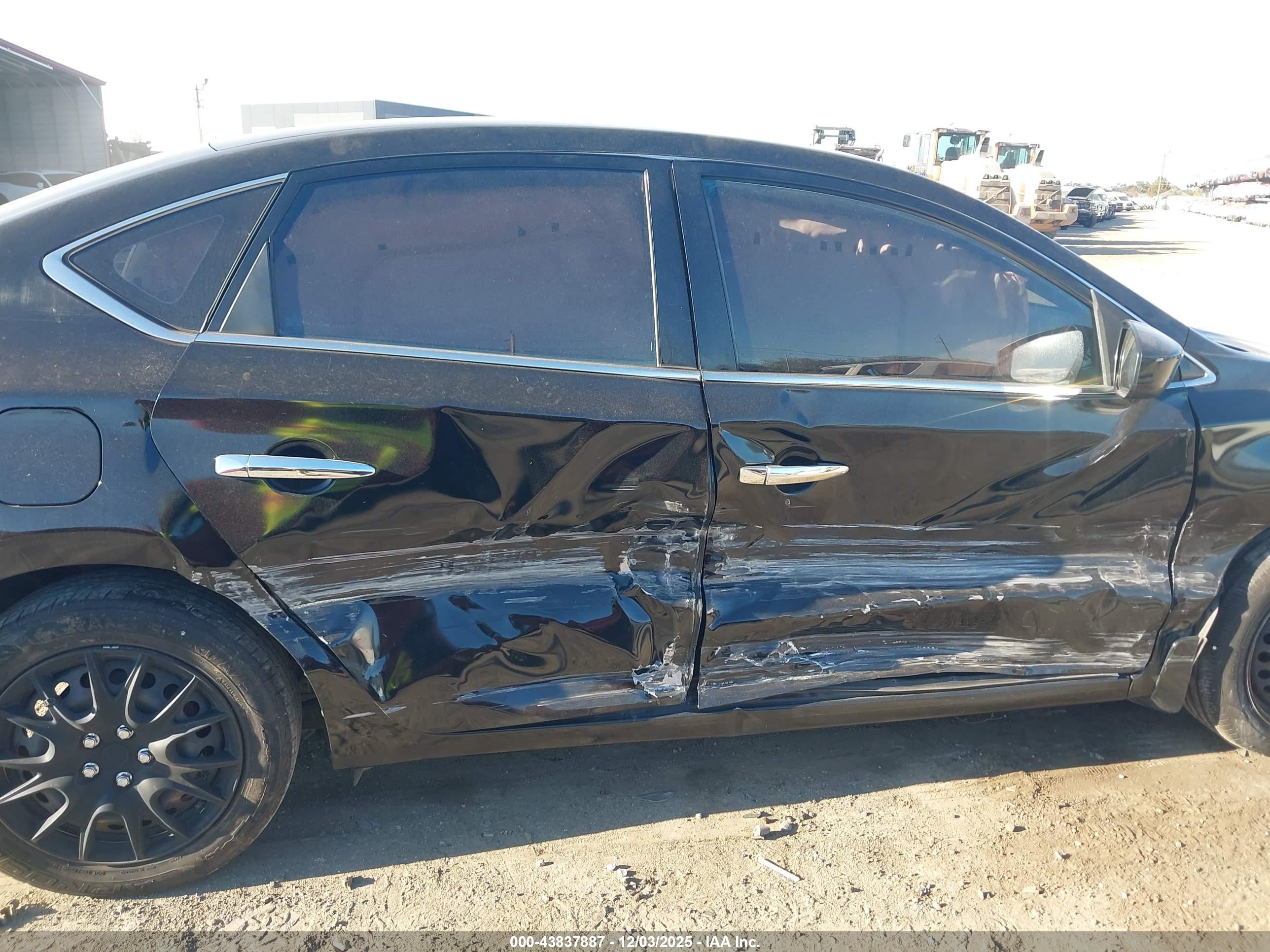 NISSAN SENTRA image 6