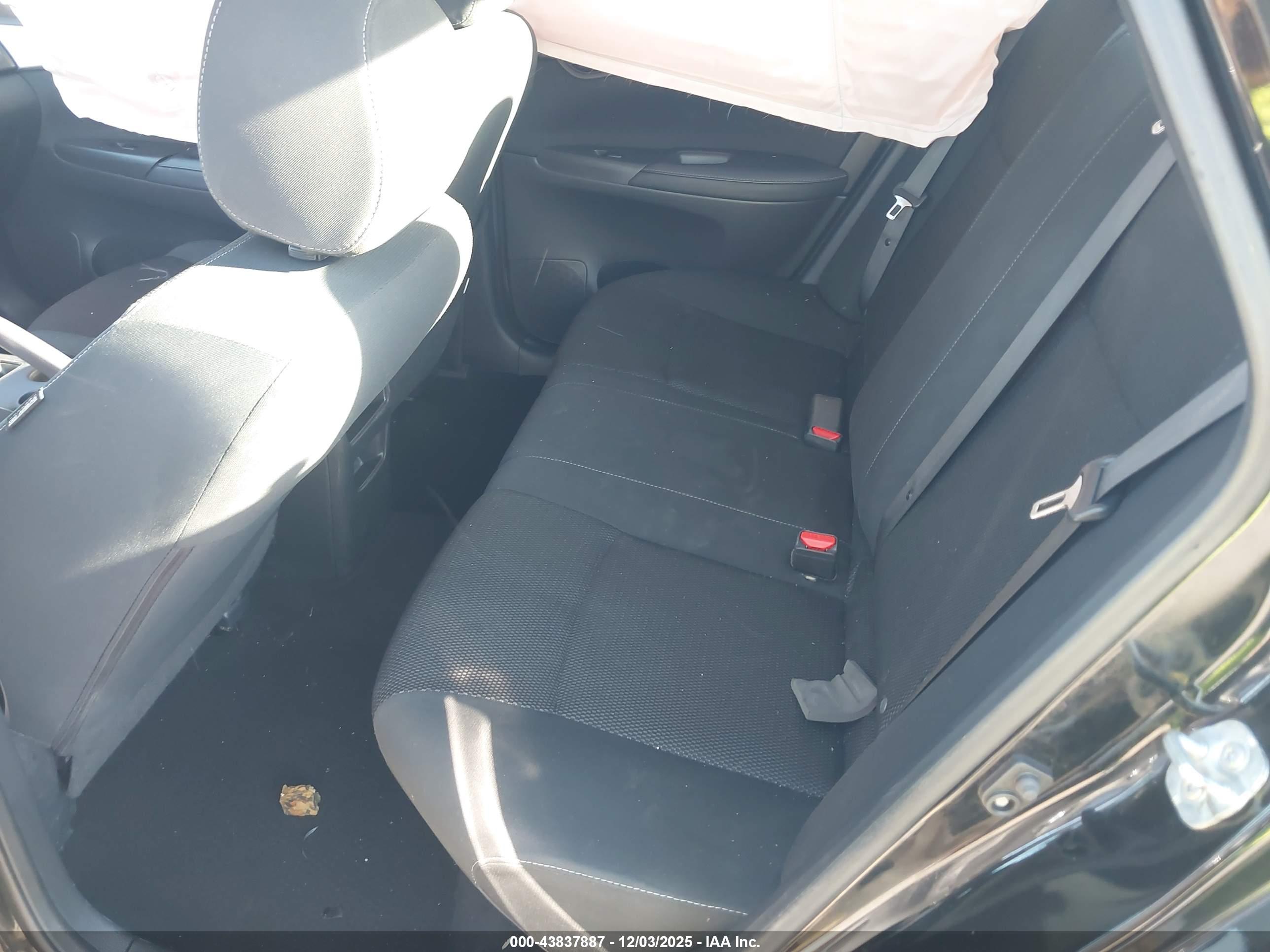 NISSAN SENTRA image 8