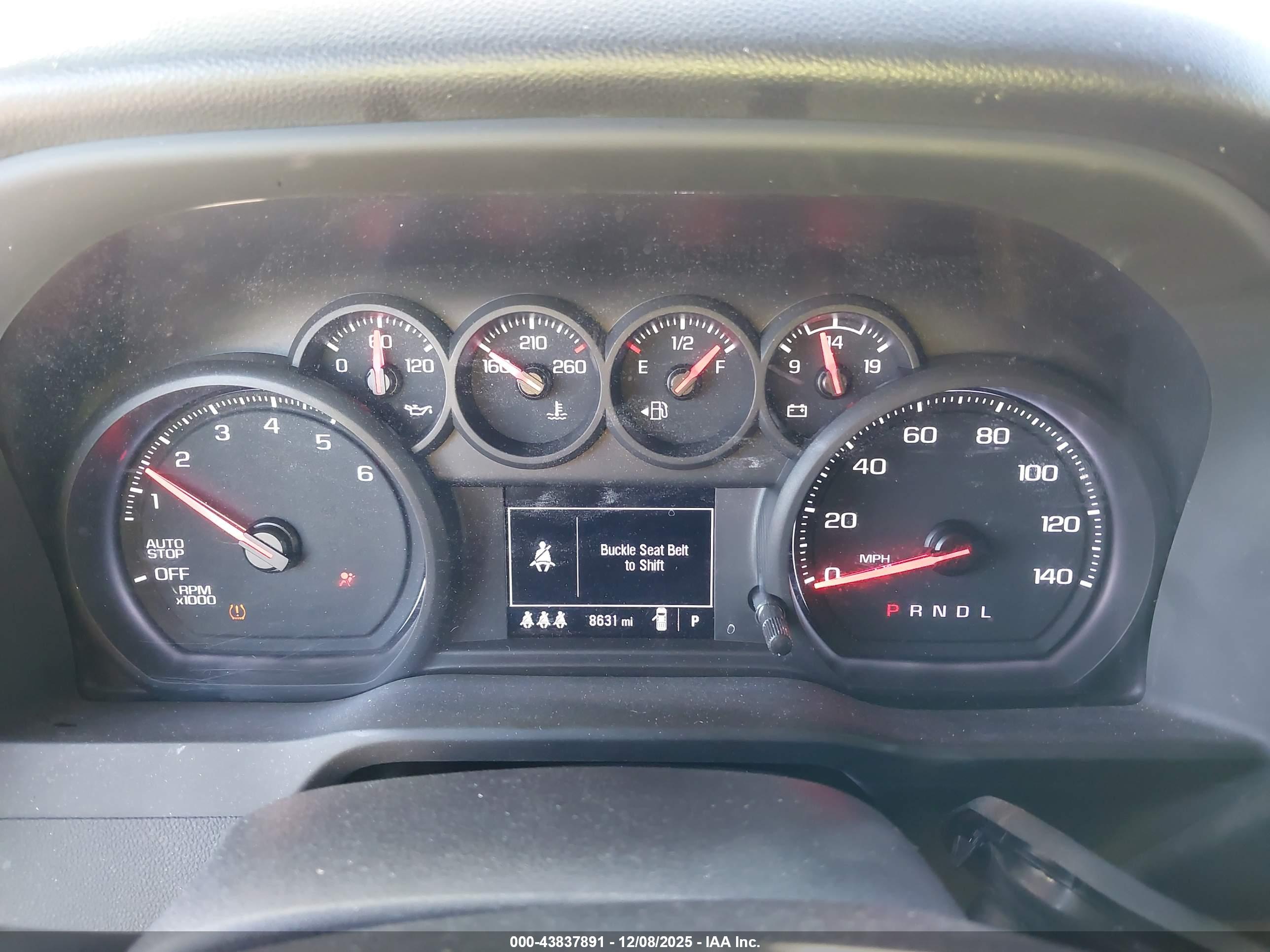 CHEVROLET SILVERADO image 7