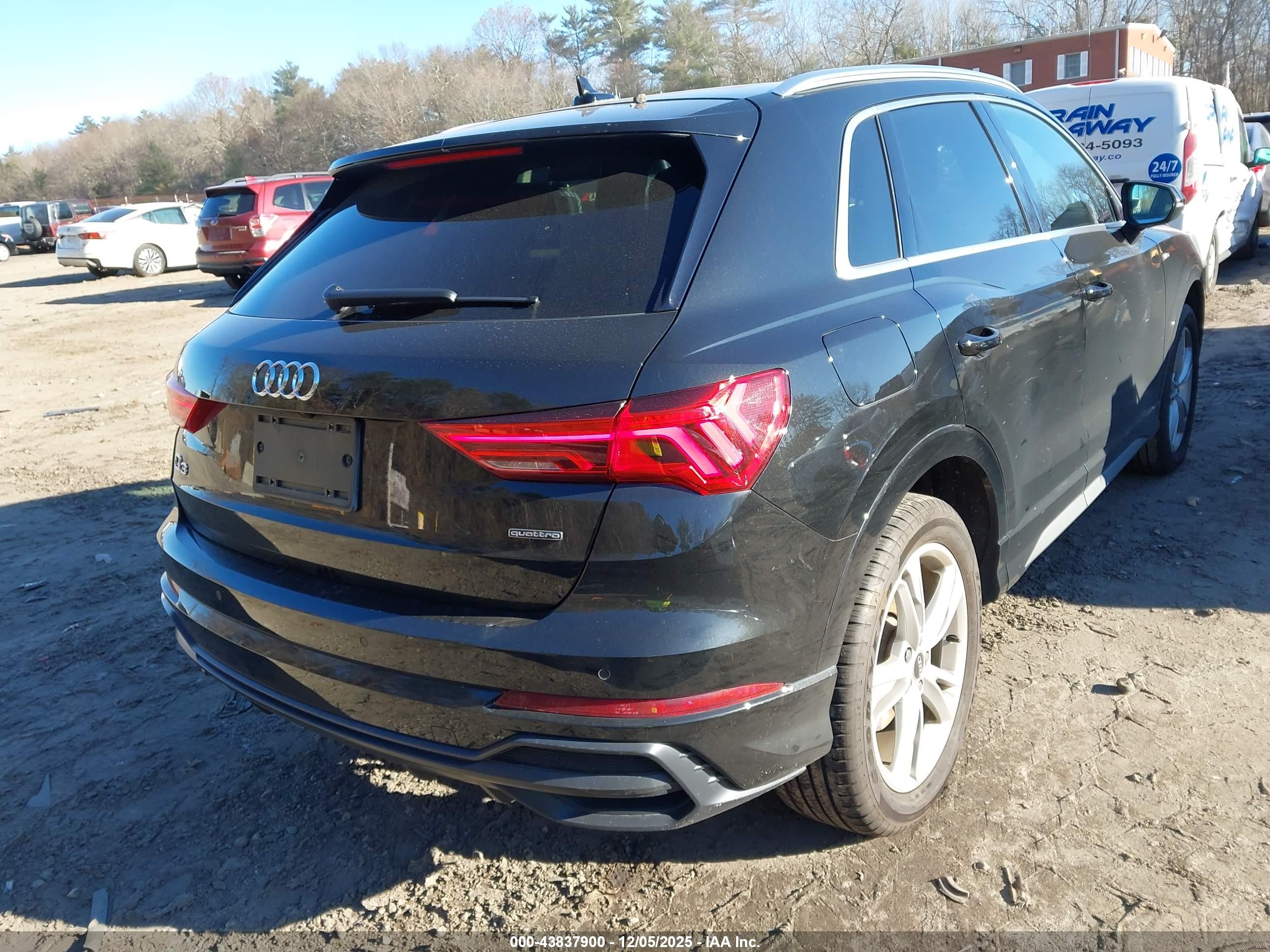 AUDI Q3 image 4