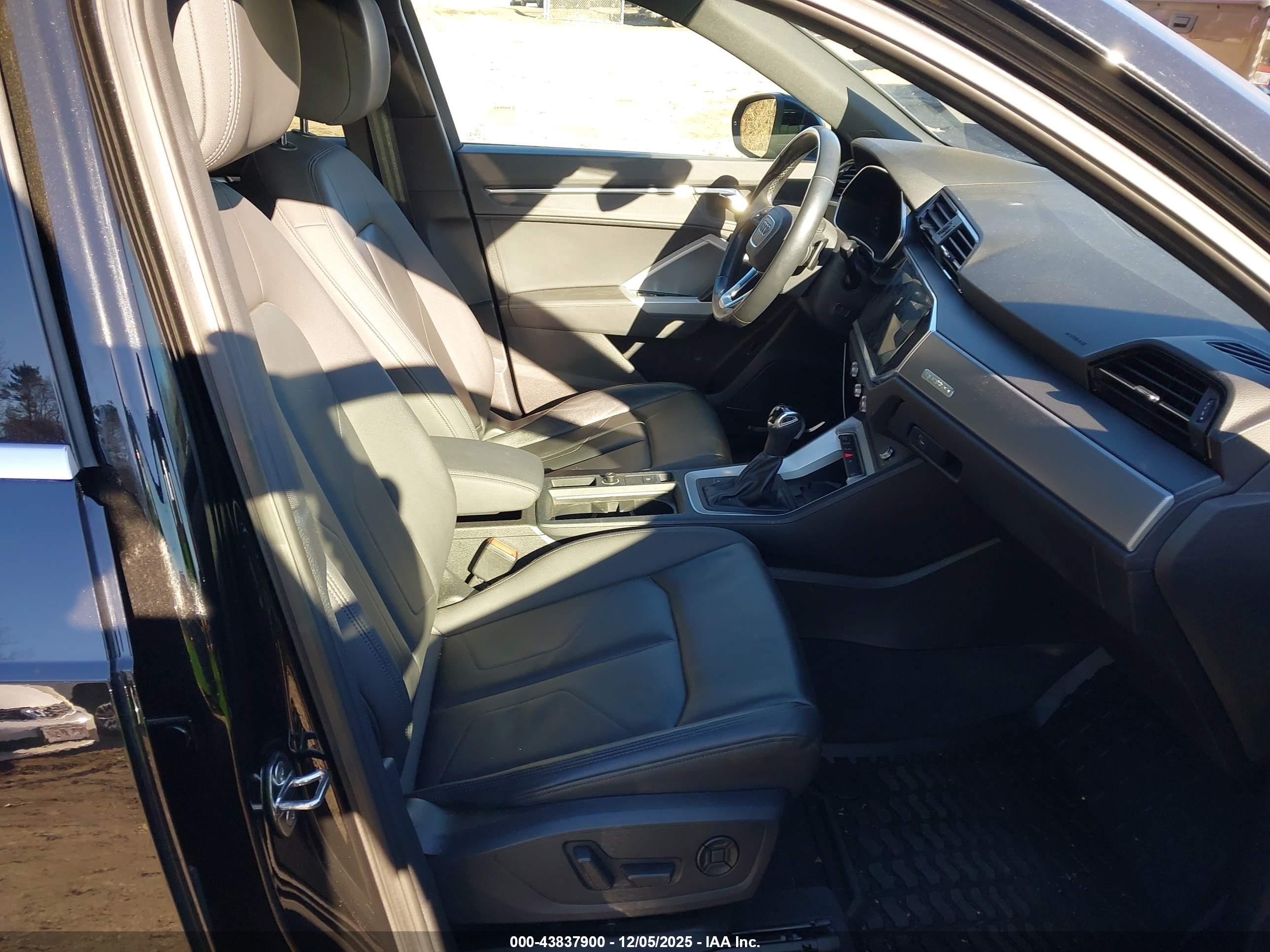 AUDI Q3 image 5