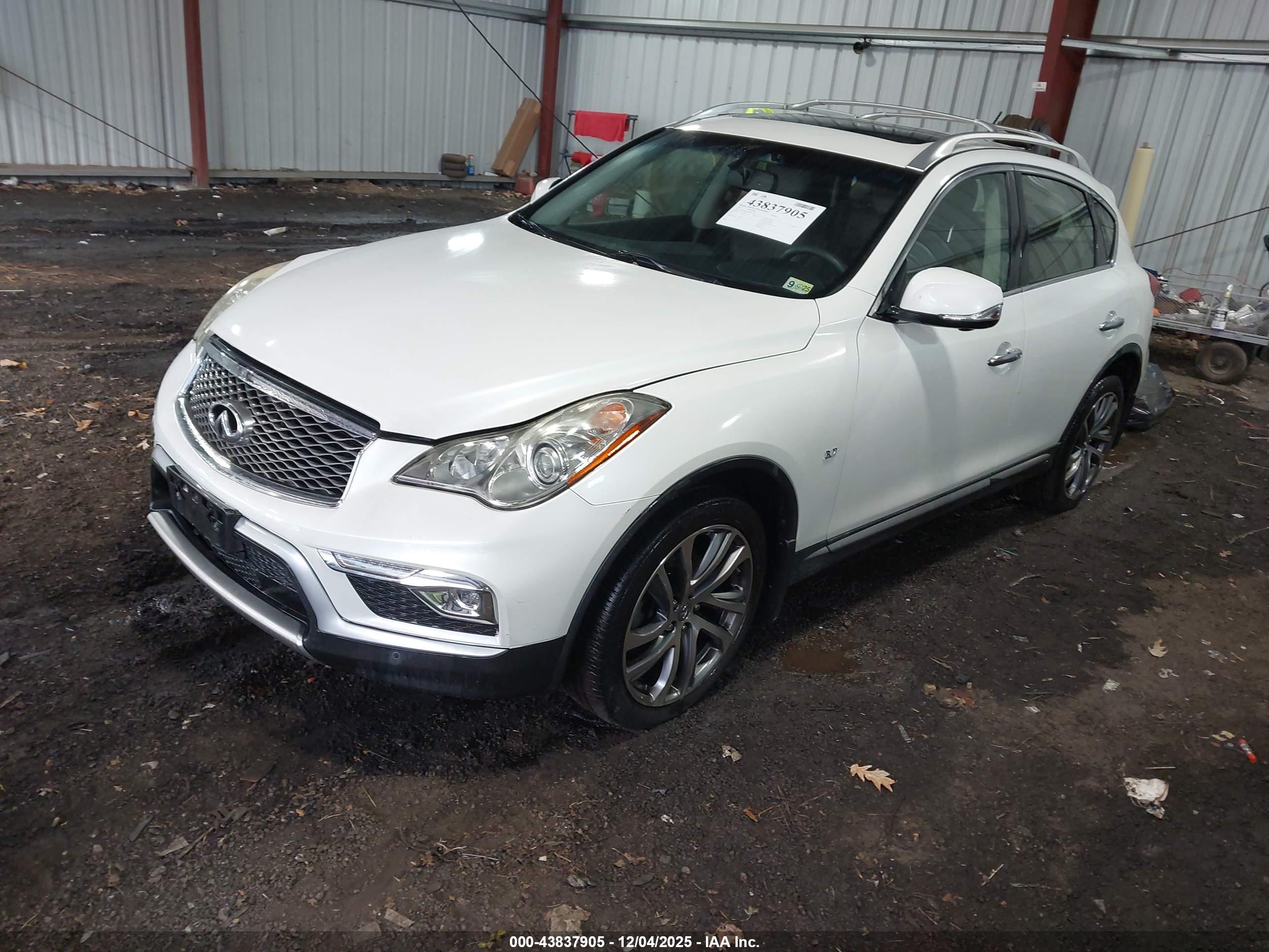 INFINITI QX50 image 2