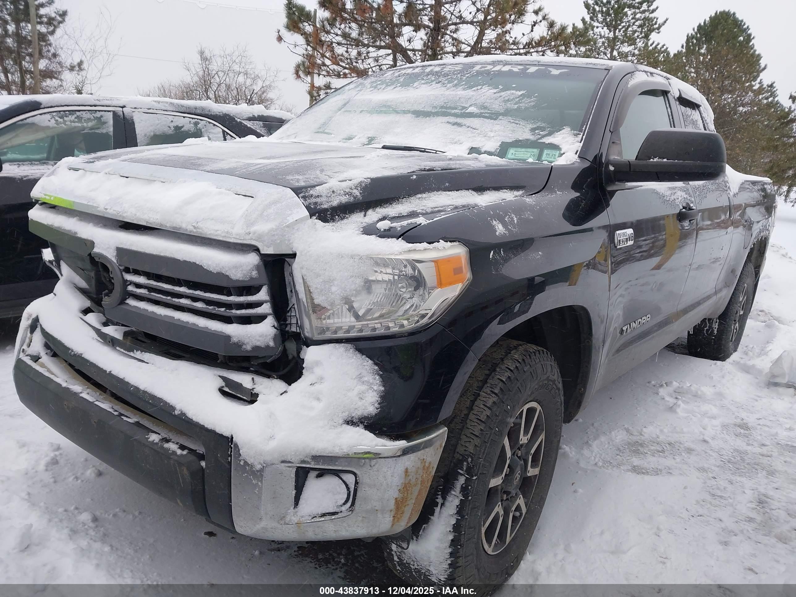 TOYOTA TUNDRA image 2