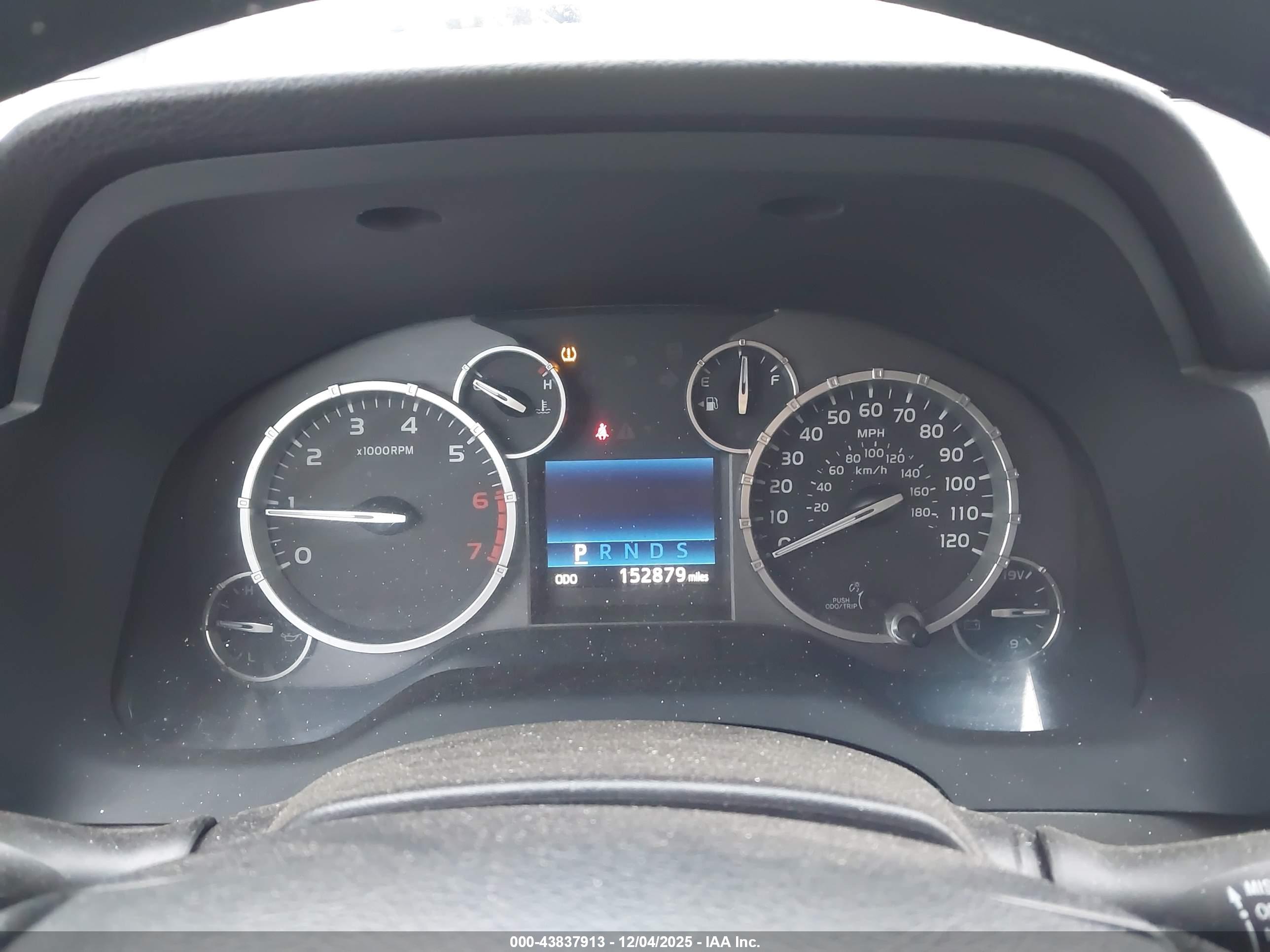 TOYOTA TUNDRA image 7
