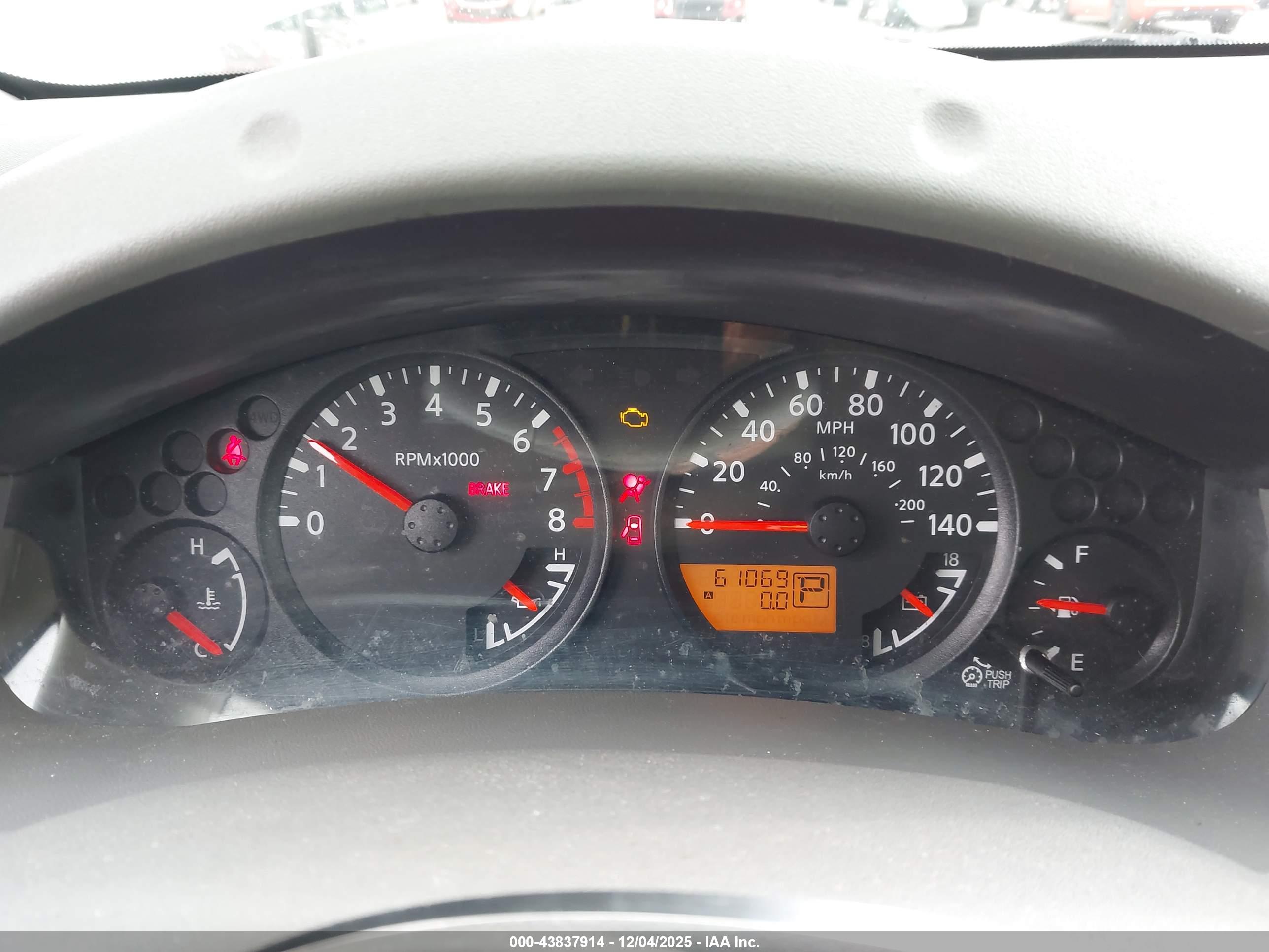 NISSAN FRONTIER image 7