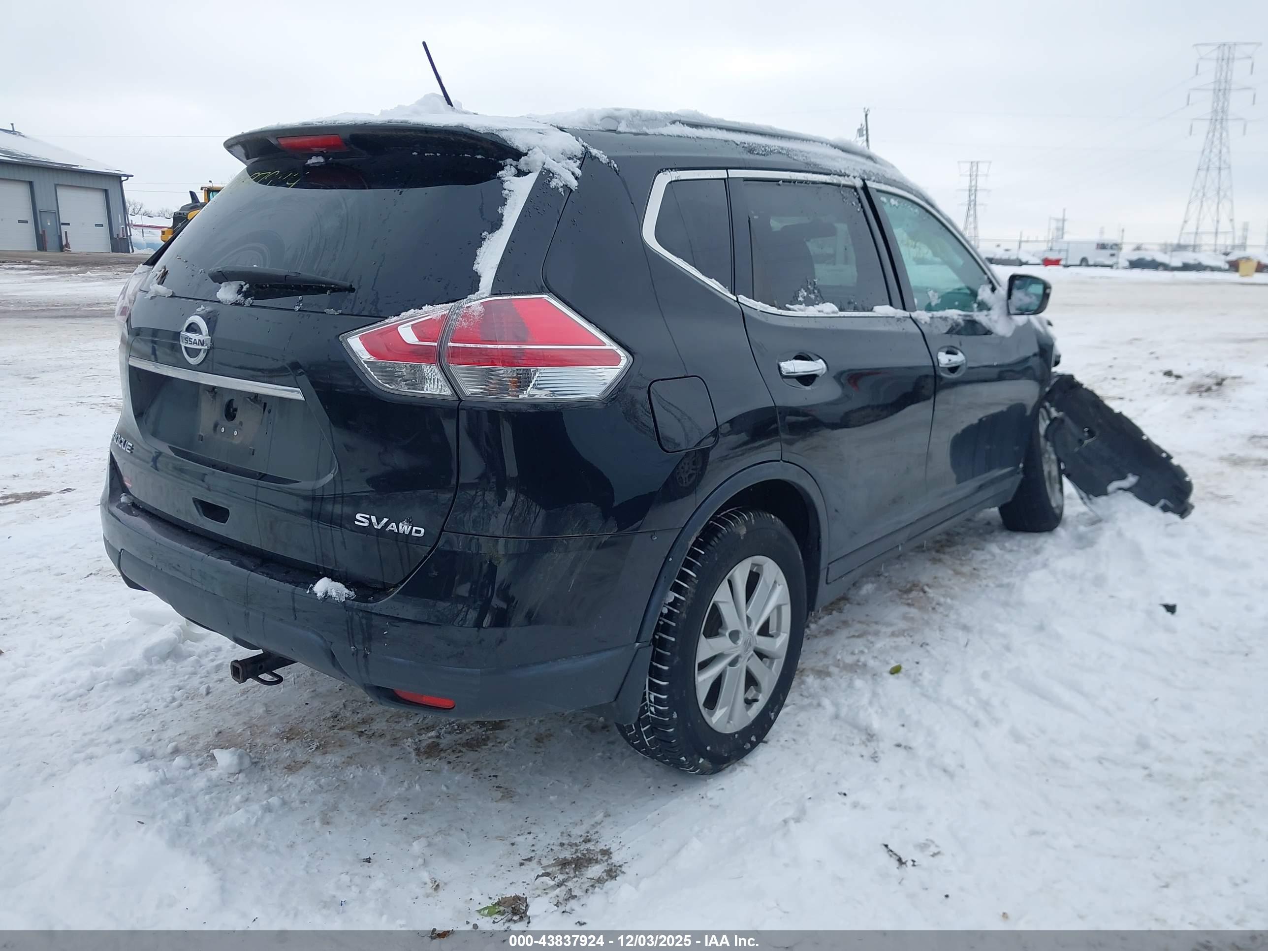 NISSAN ROGUE image 4