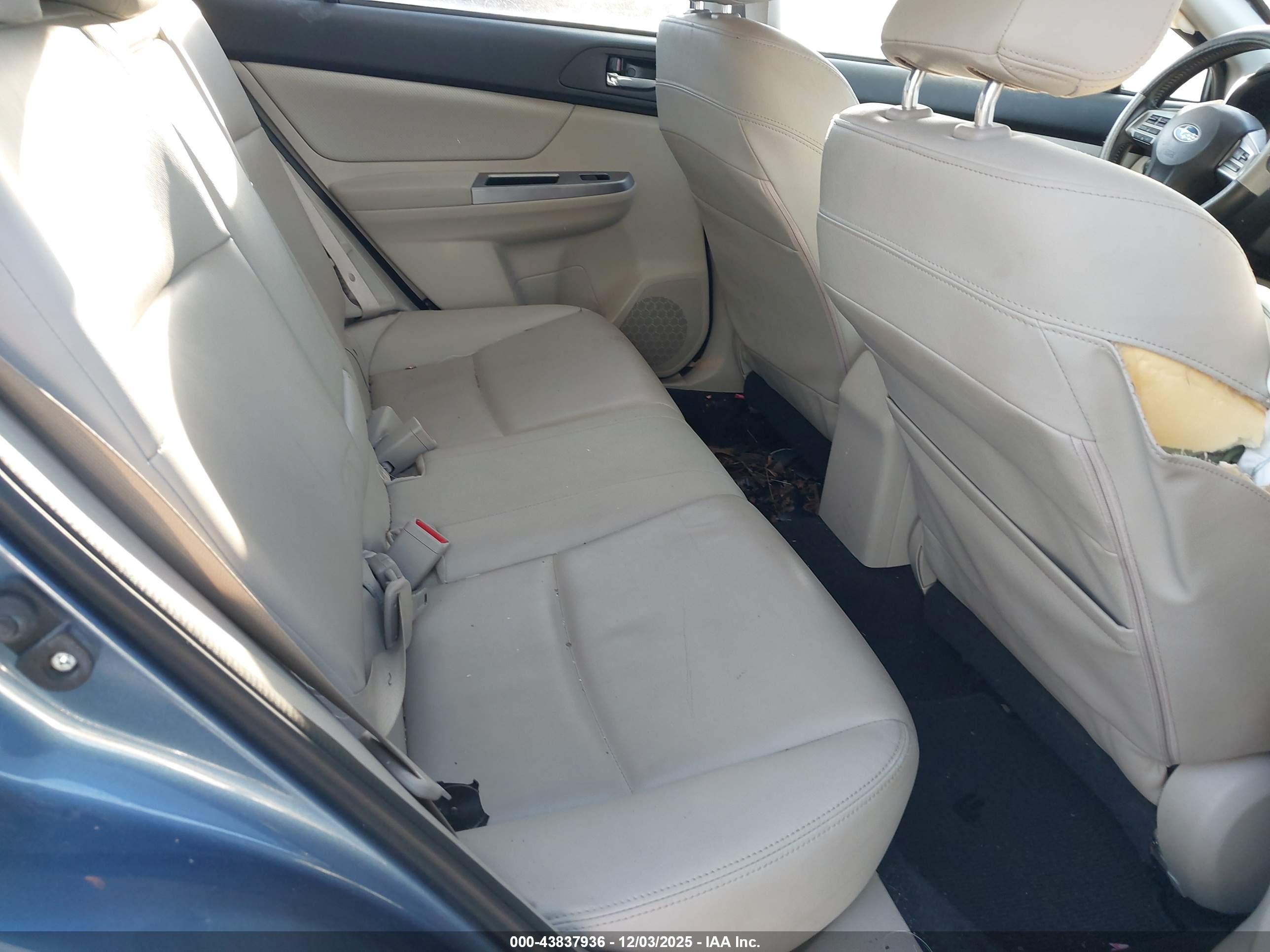 SUBARU XV image 8