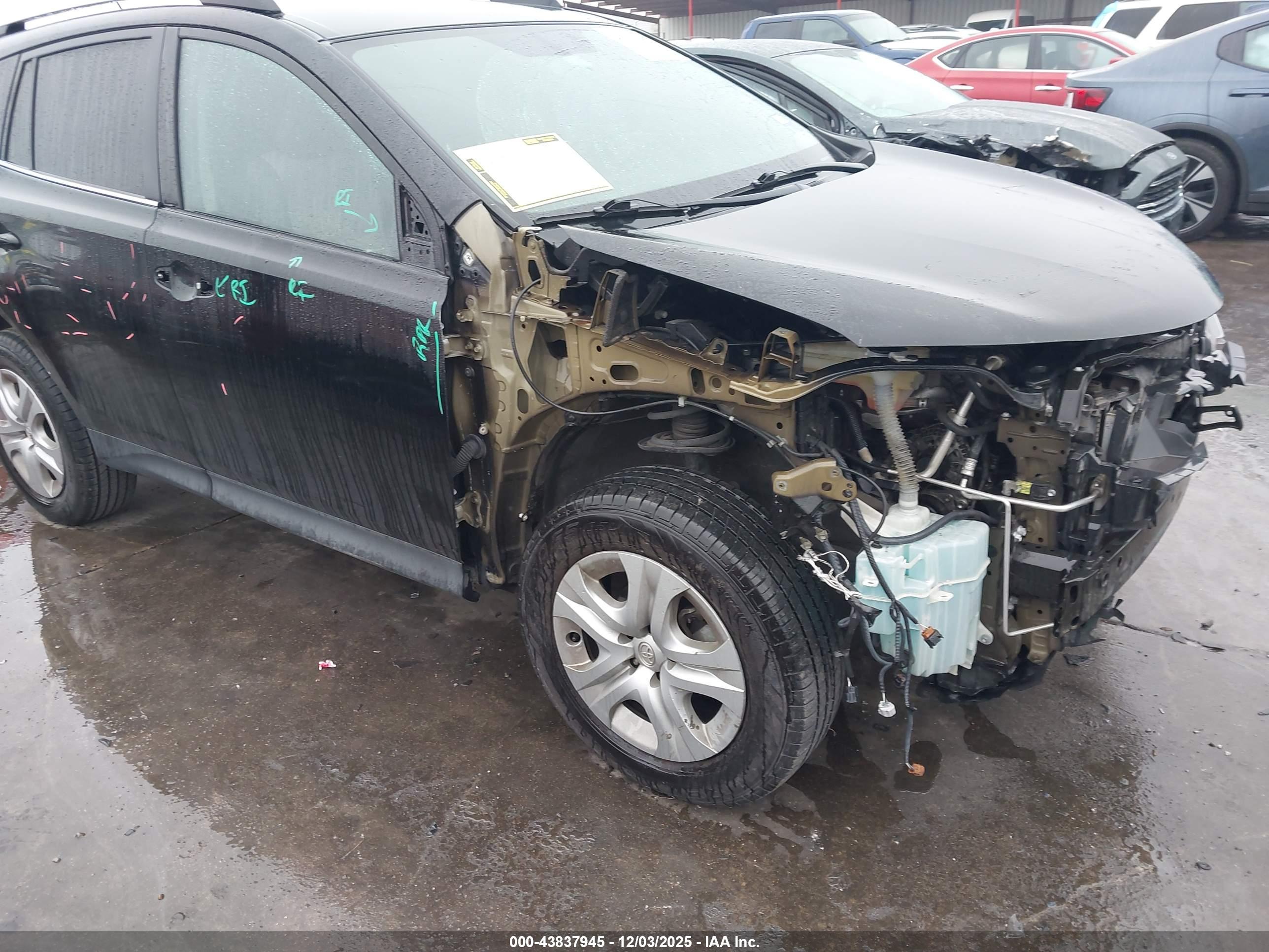 TOYOTA RAV4 image 6