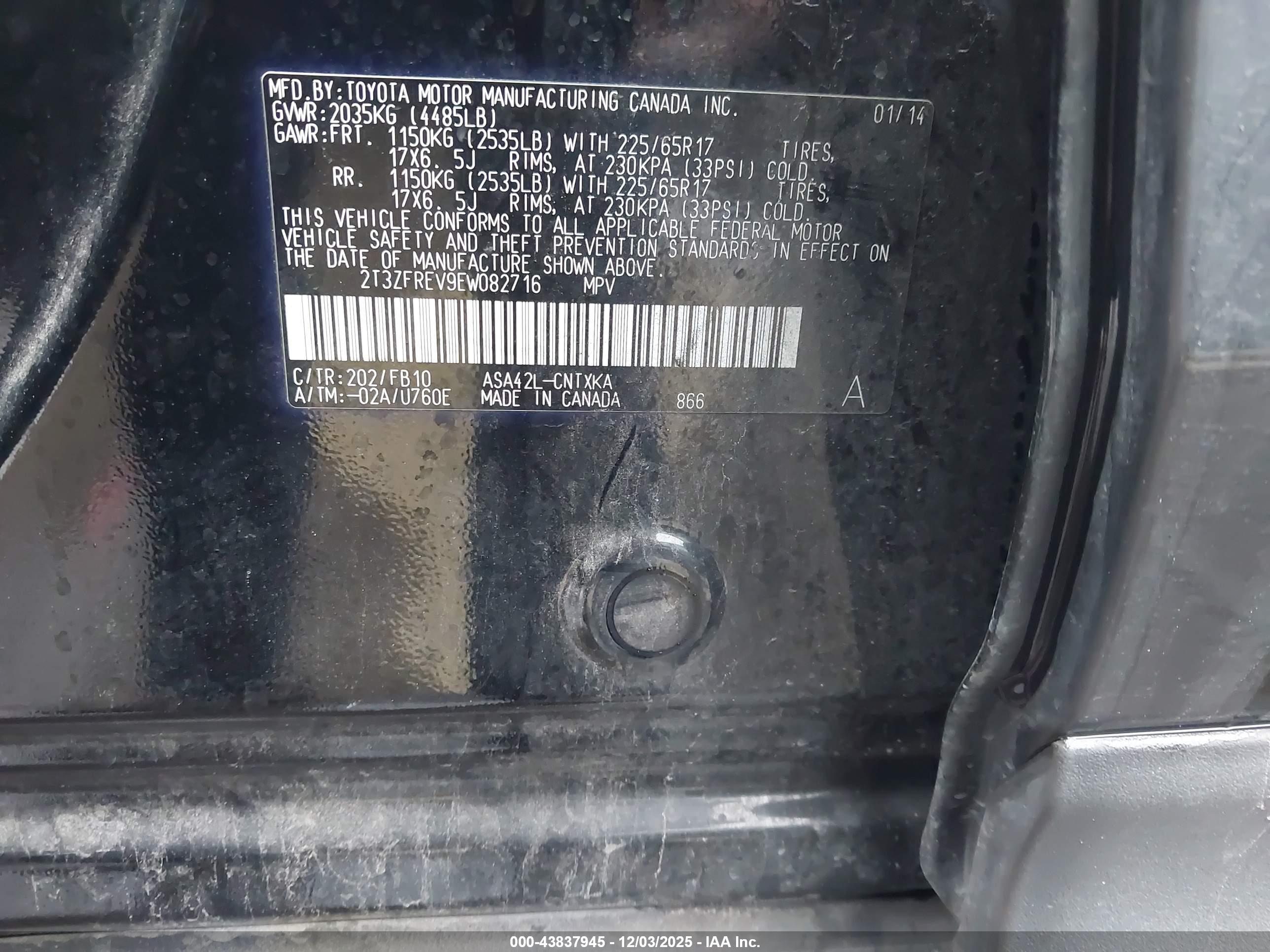 TOYOTA RAV4 image 9