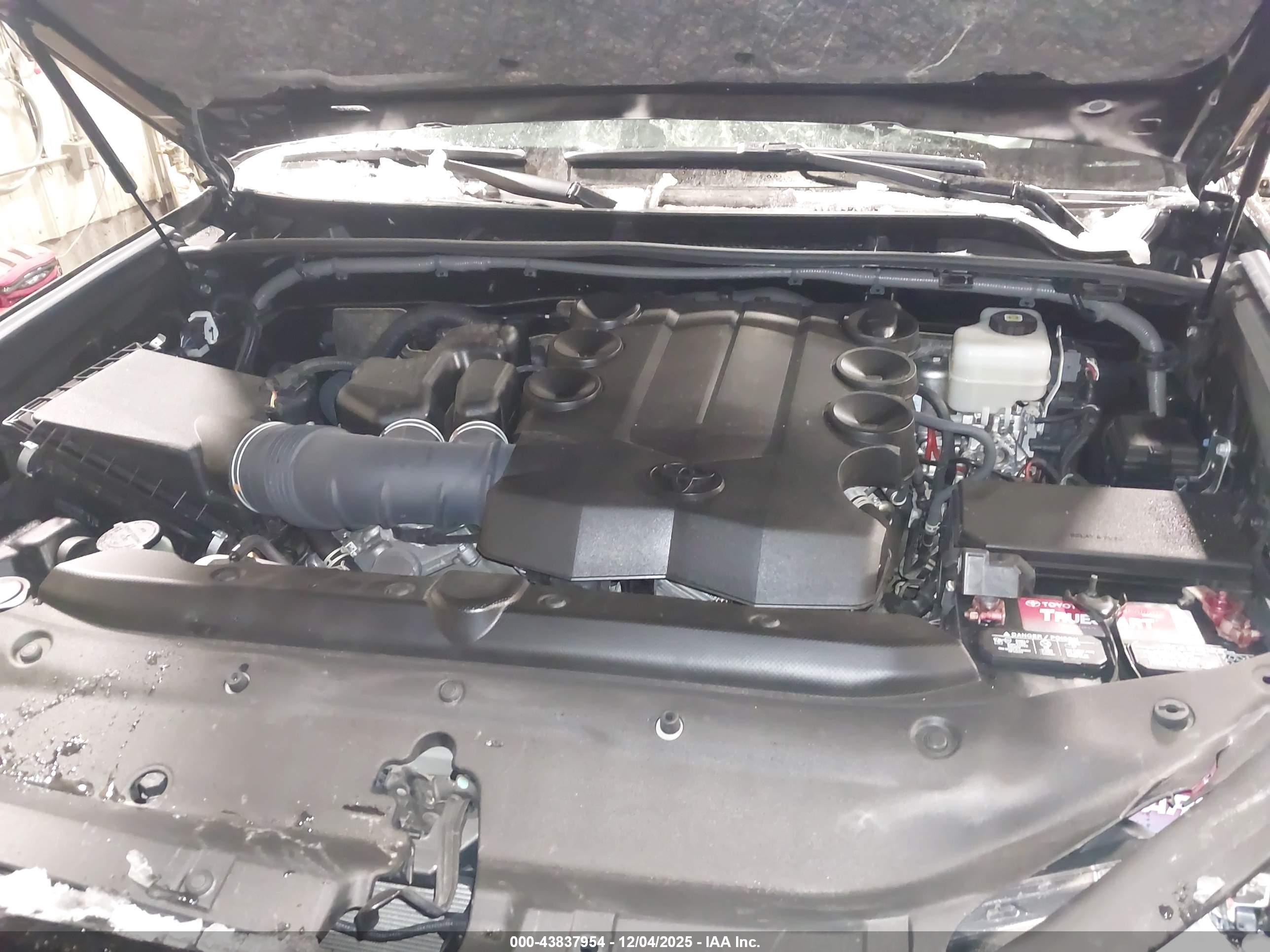 TOYOTA 4RUNNER image 10