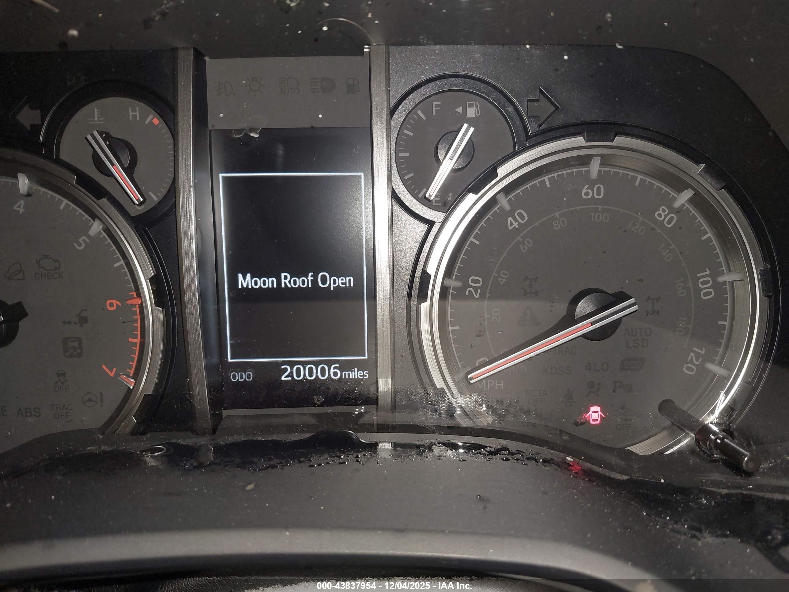 TOYOTA 4RUNNER image 7