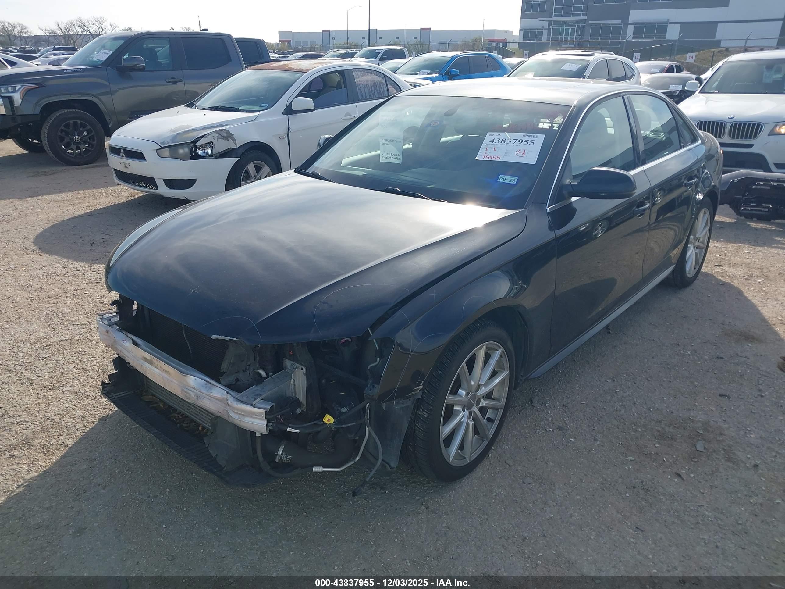 AUDI A4 image 2