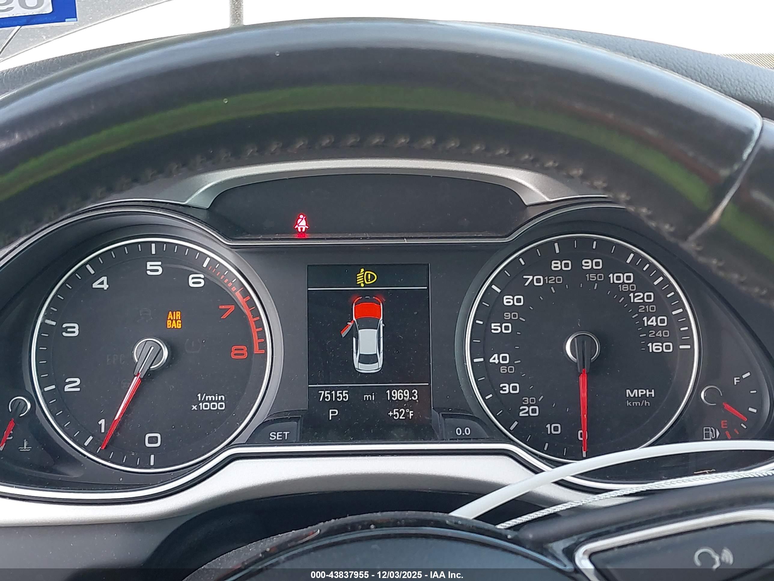 AUDI A4 image 7