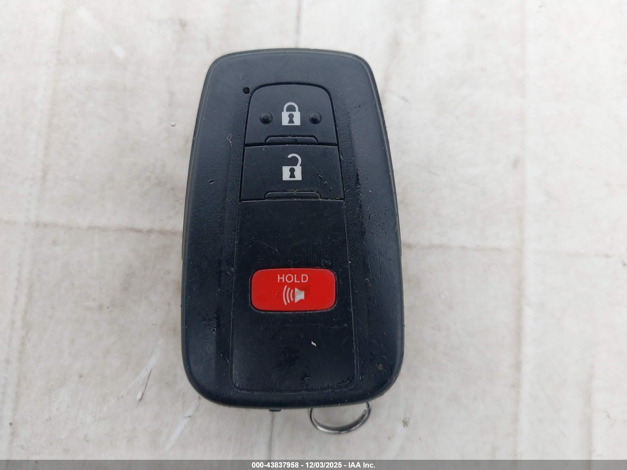 TOYOTA PRIUS image 11