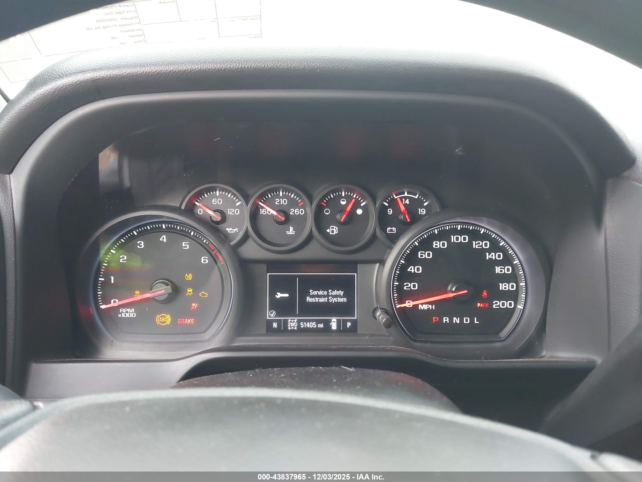 CHEVROLET SILVERADO image 7