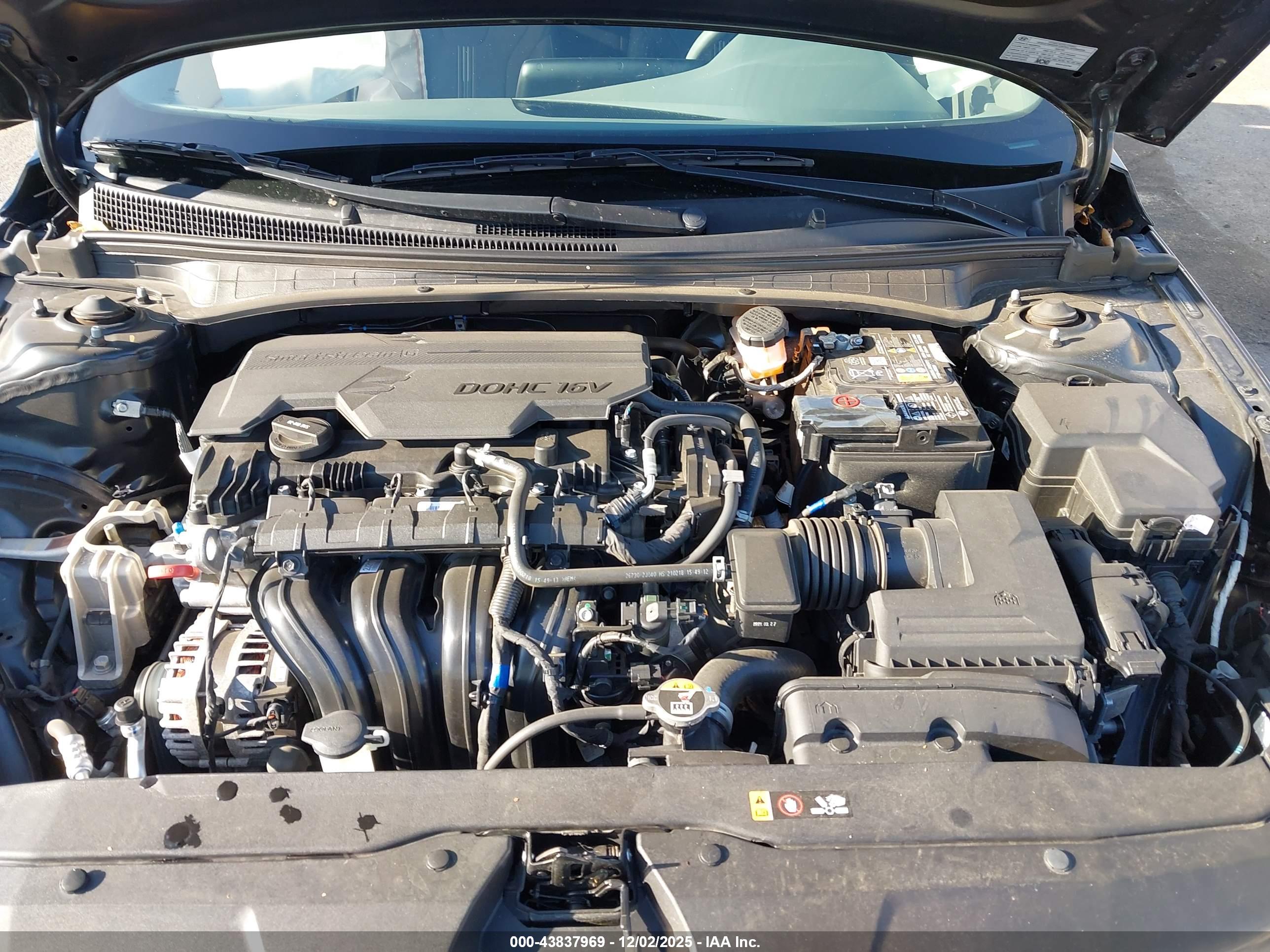 HYUNDAI ELANTRA image 10