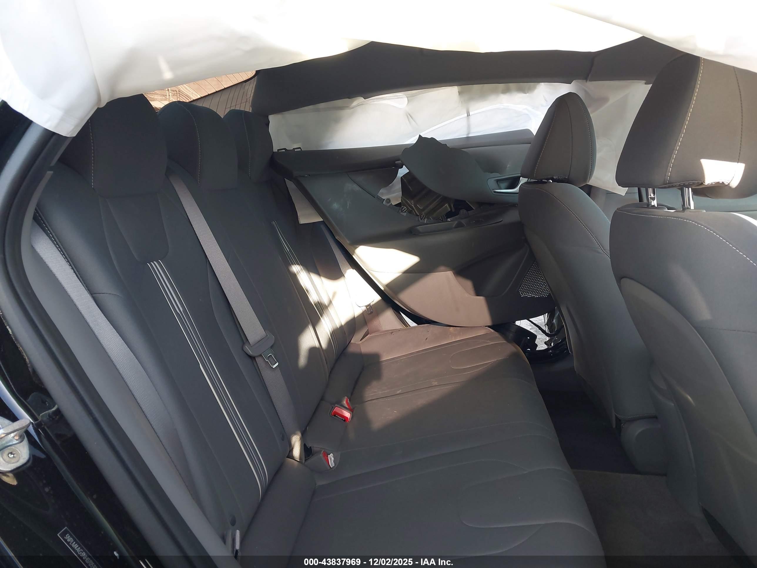 HYUNDAI ELANTRA image 8