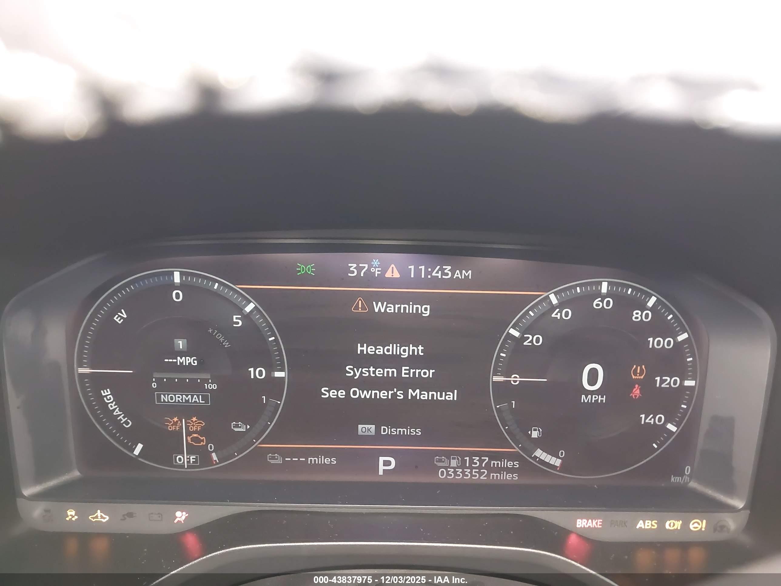 MITSUBISHI OUTLANDER image 7