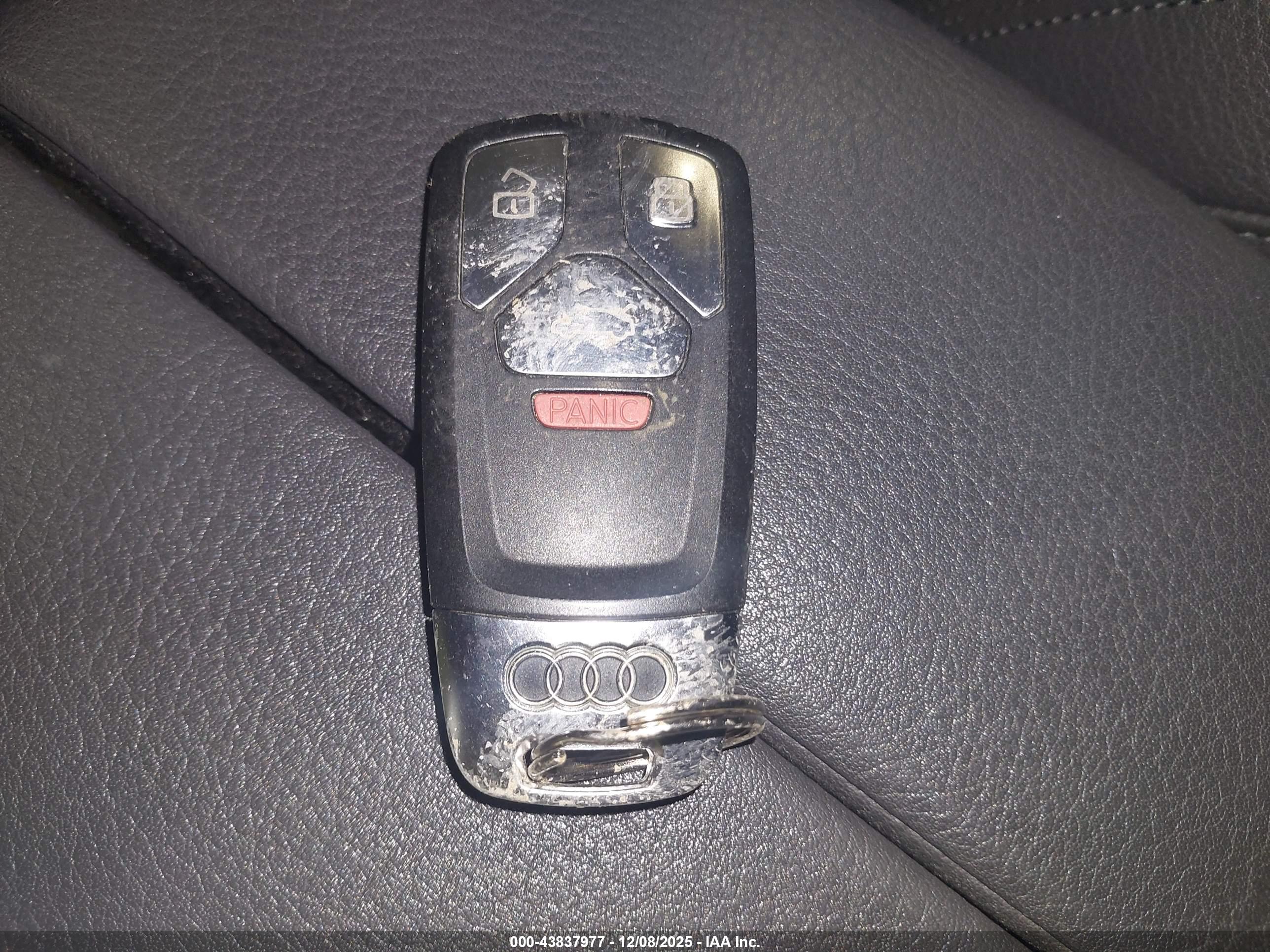 AUDI Q7 image 11