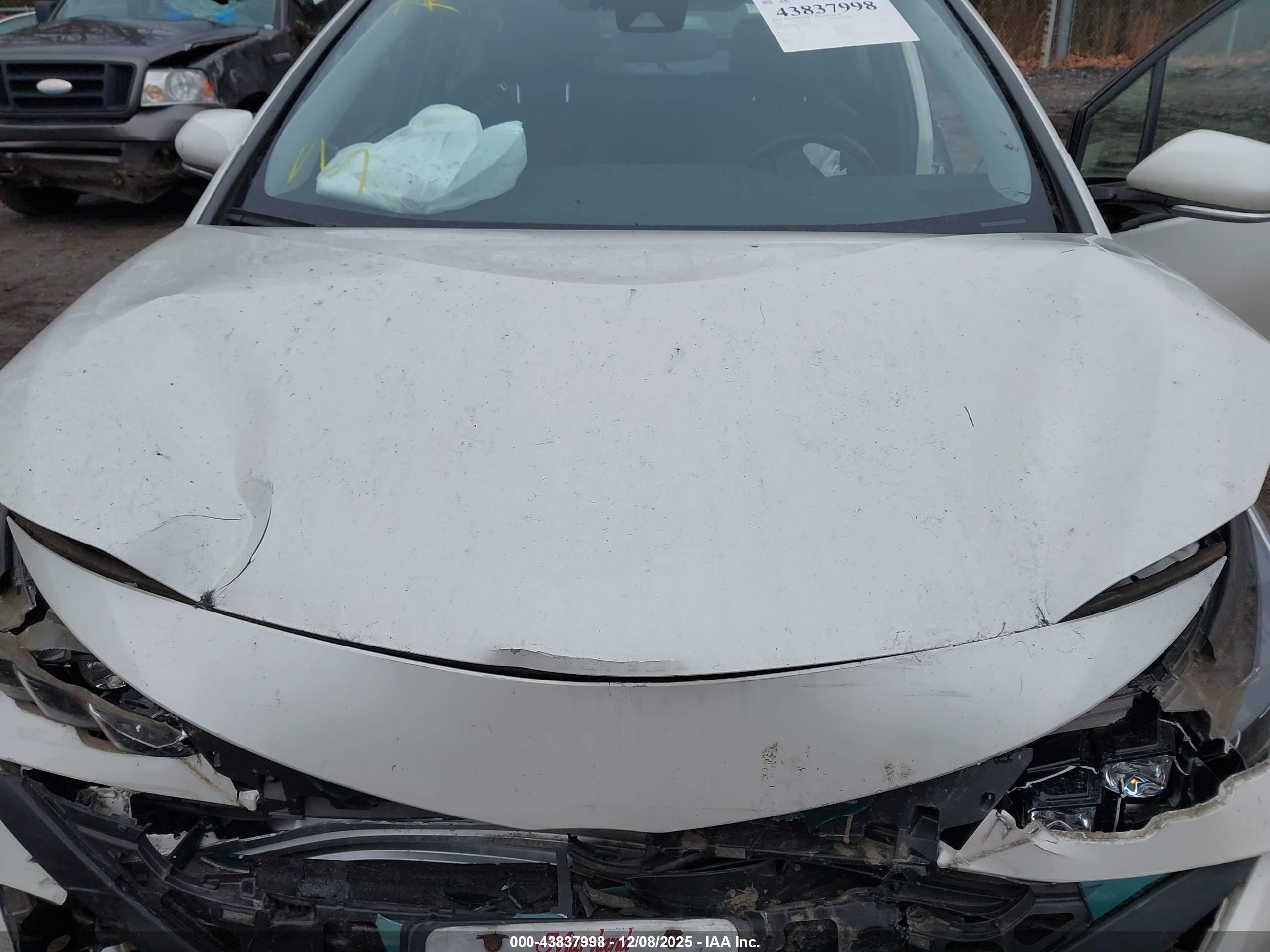 TOYOTA PRIUS image 10