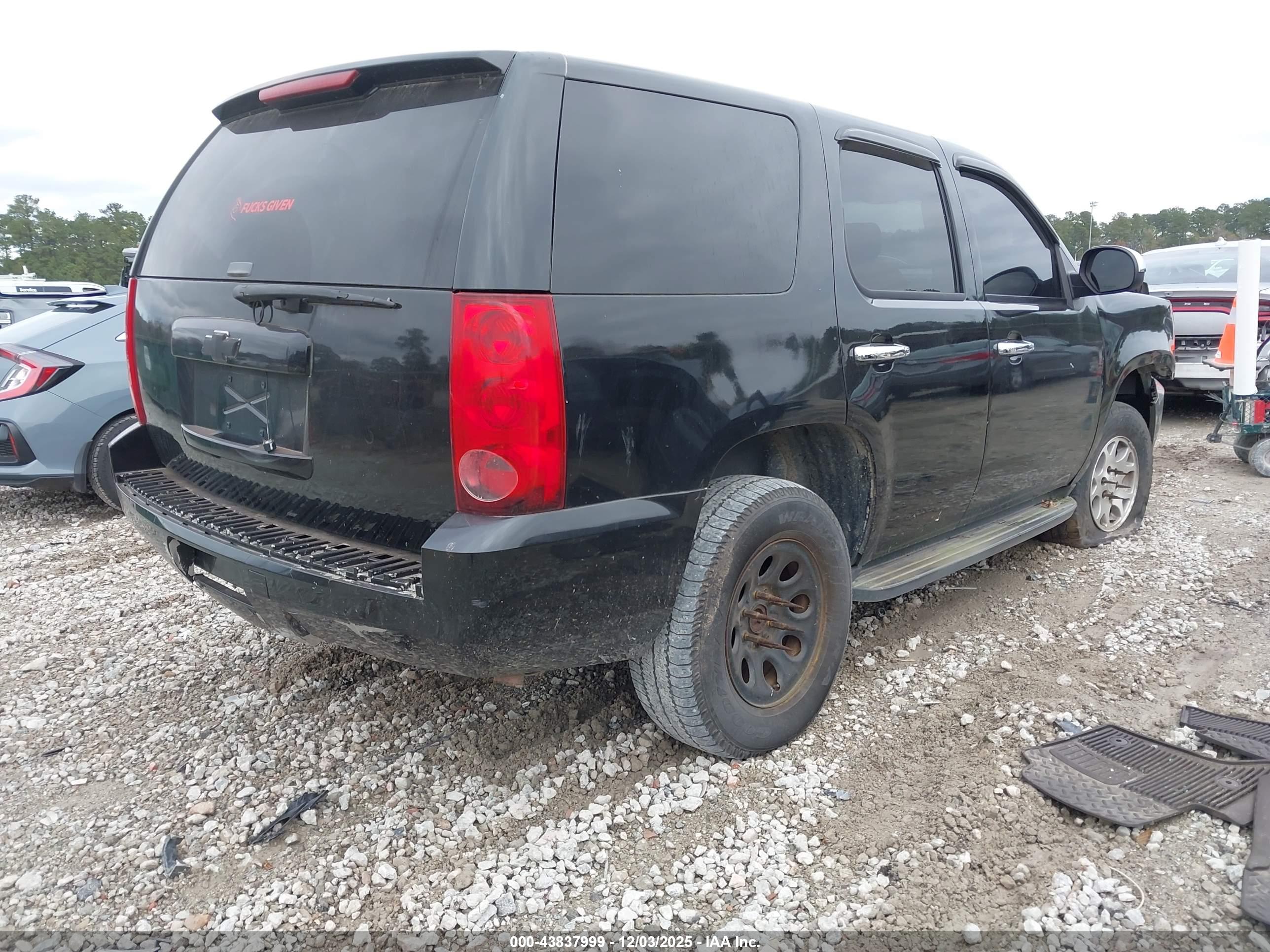 CHEVROLET TAHOE image 4