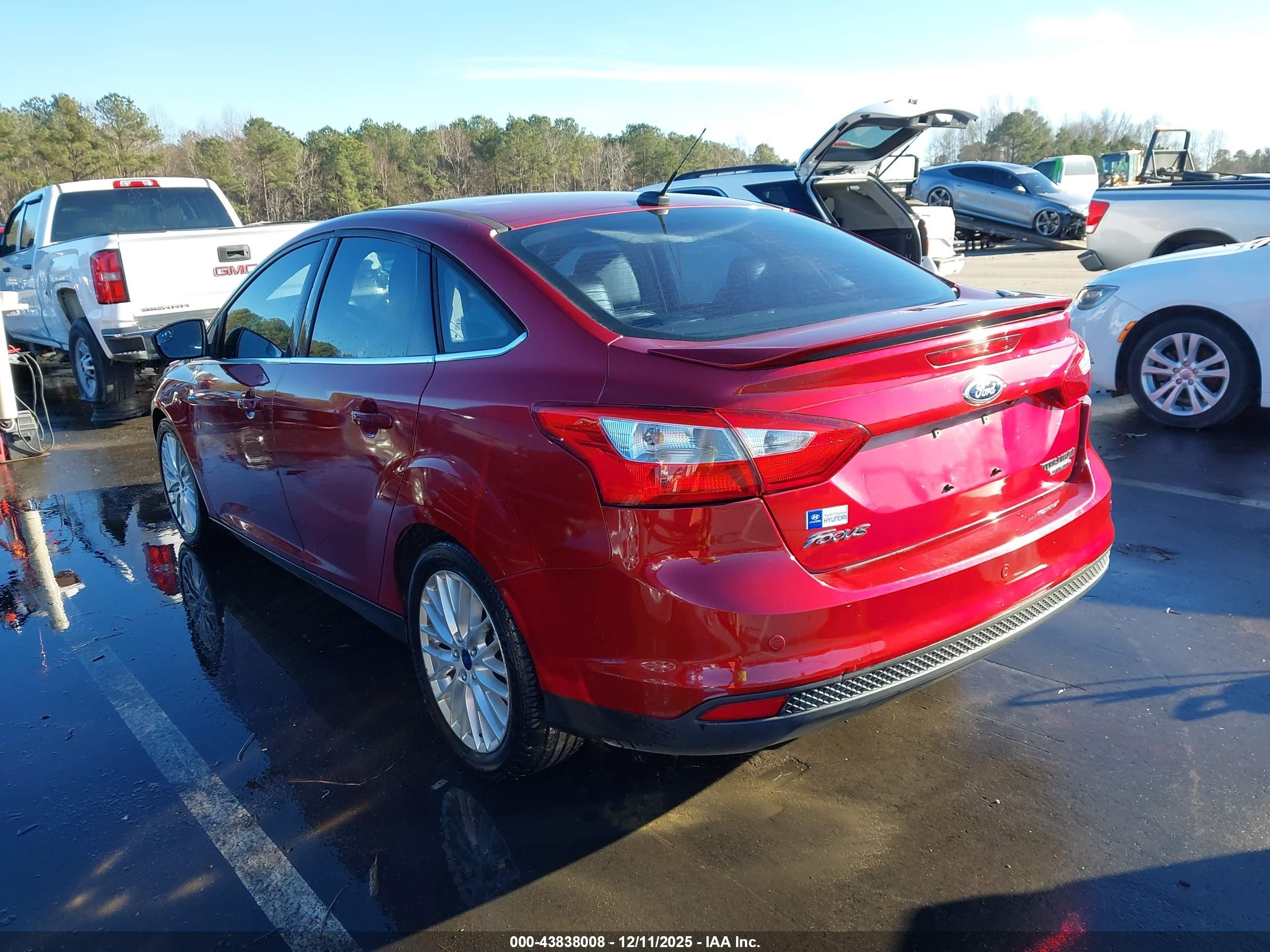 FORD FOCUS image 3
