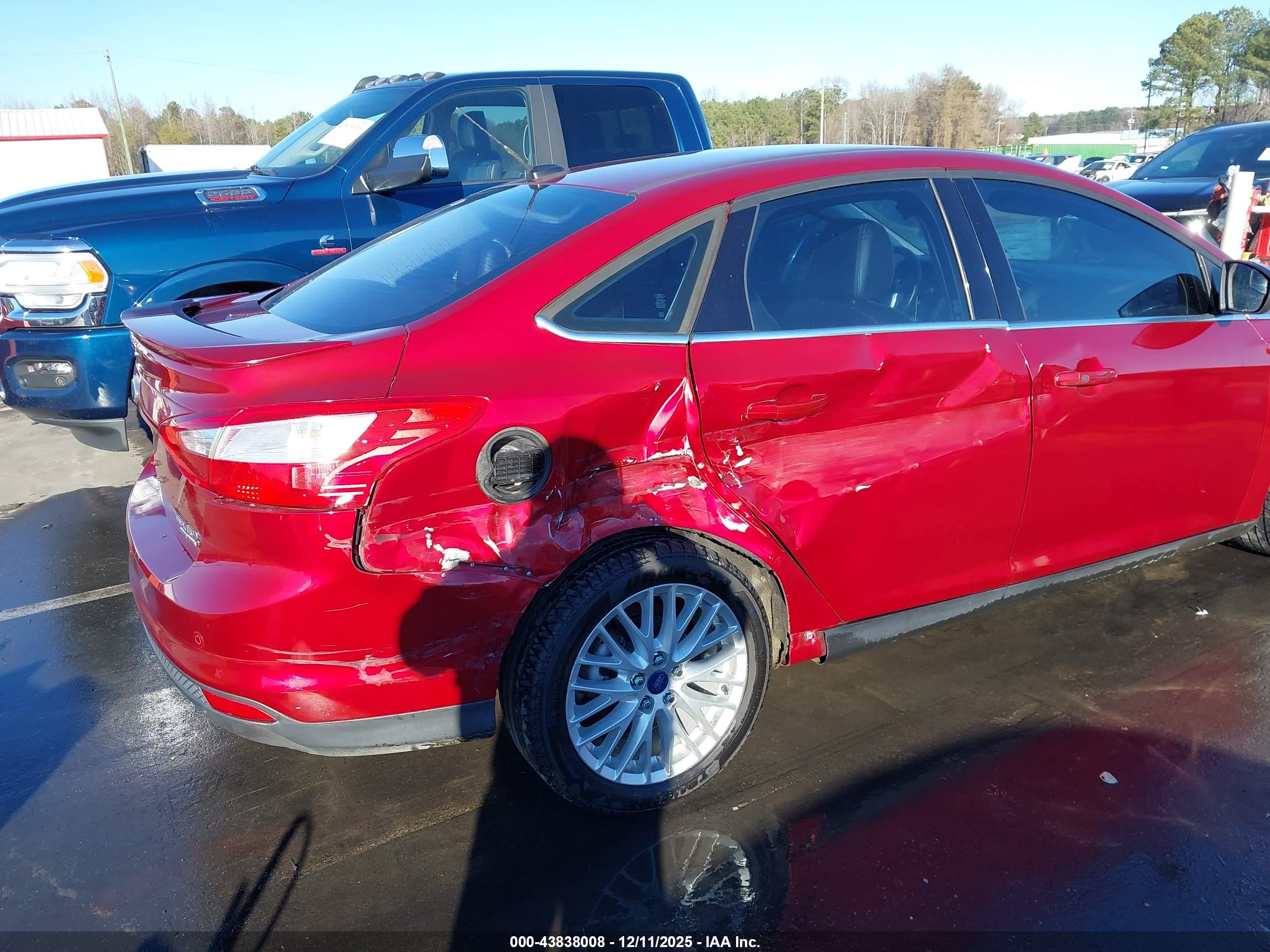 FORD FOCUS image 6