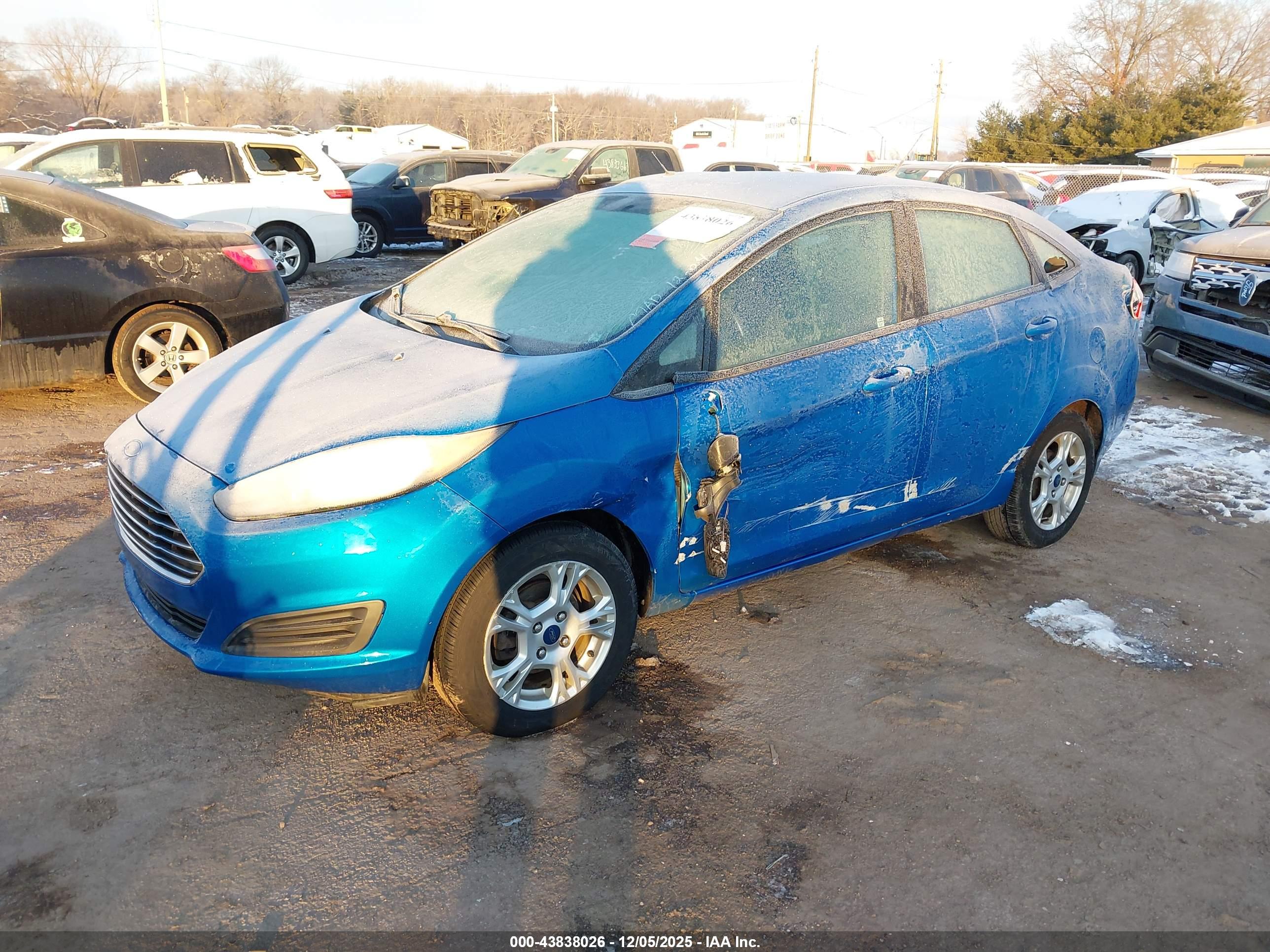 FORD FIESTA image 2