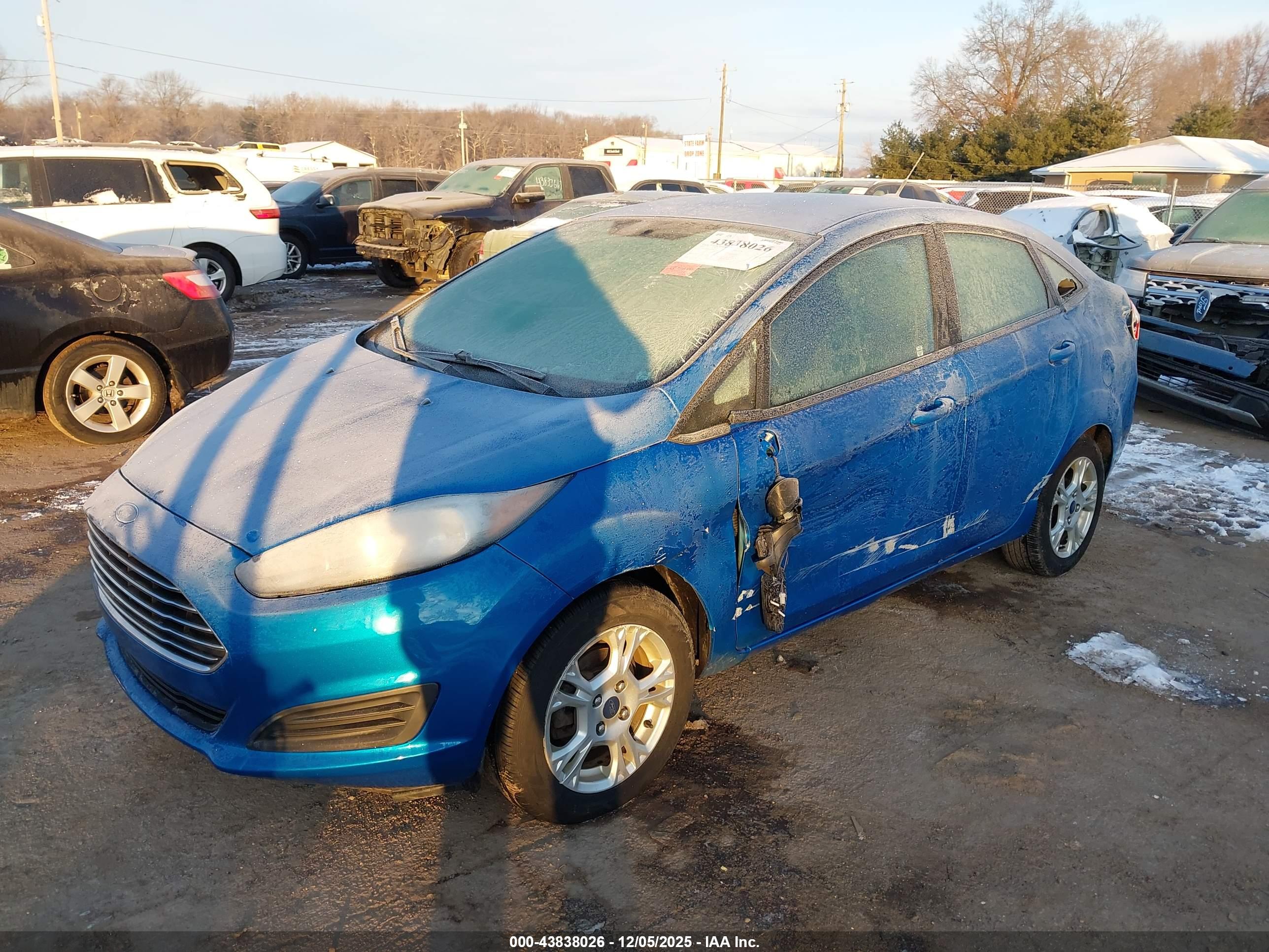 FORD FIESTA image 6