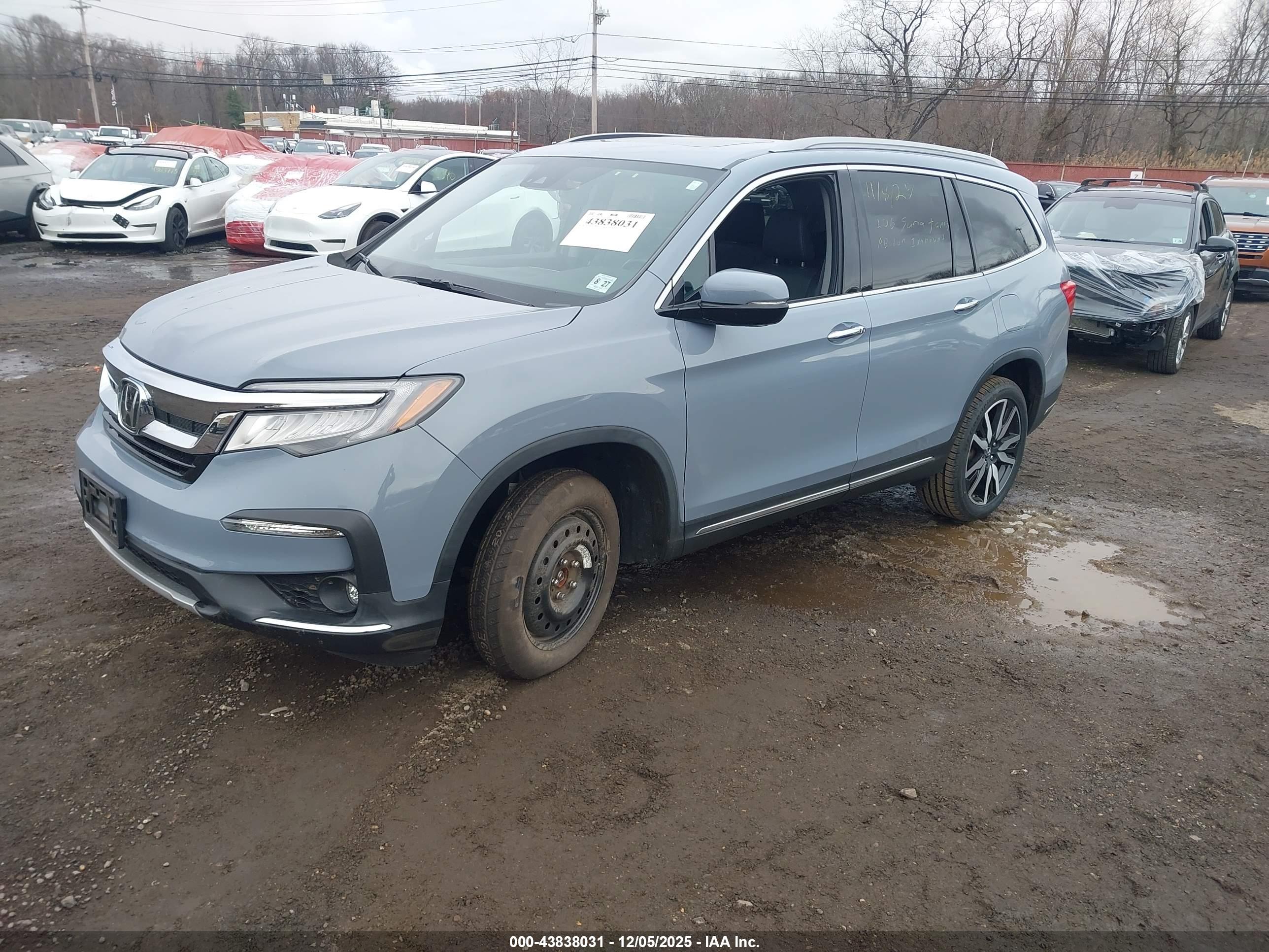 HONDA PILOT image 2