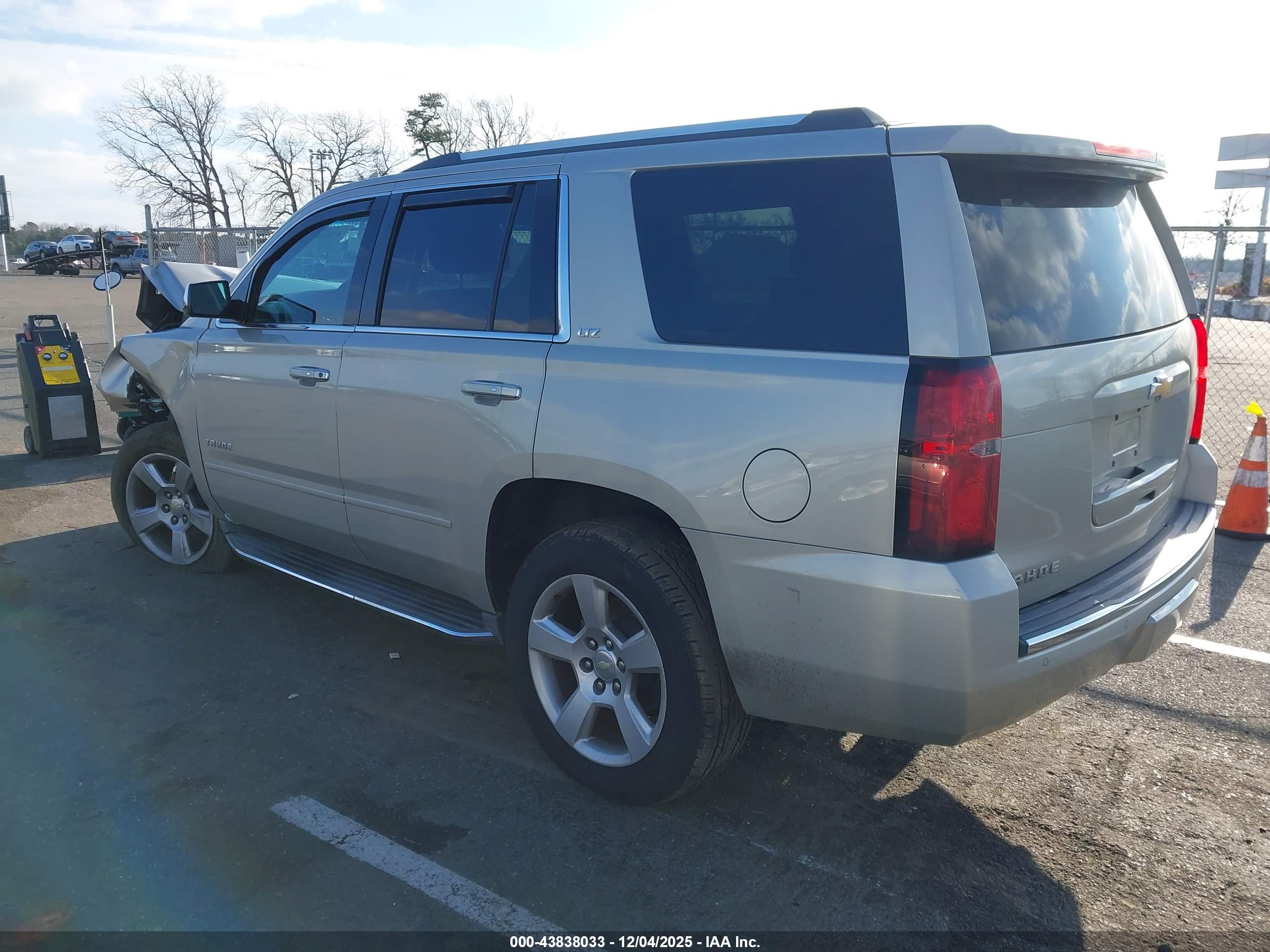 CHEVROLET TAHOE image 3