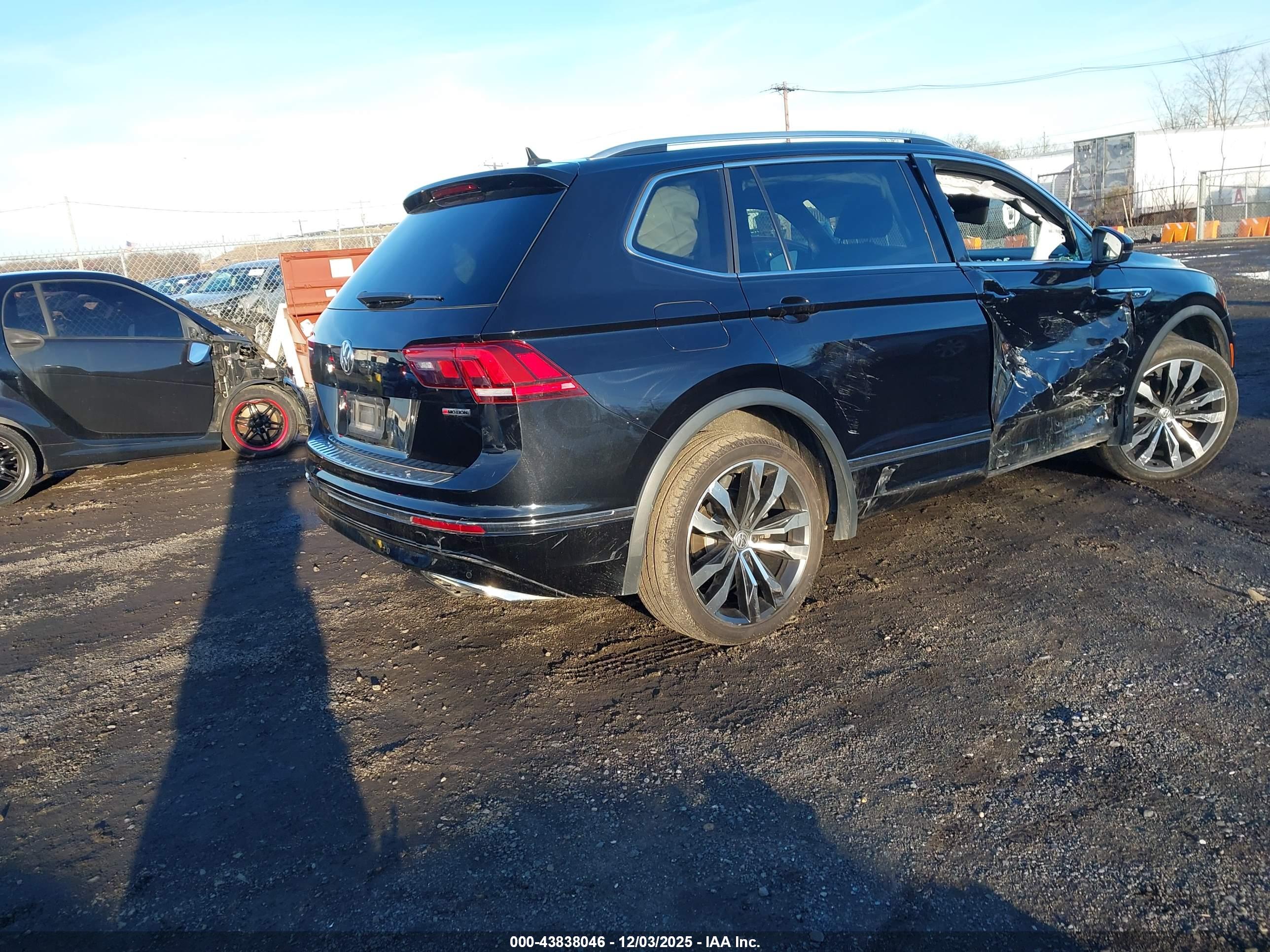VOLKSWAGEN TIGUAN image 4