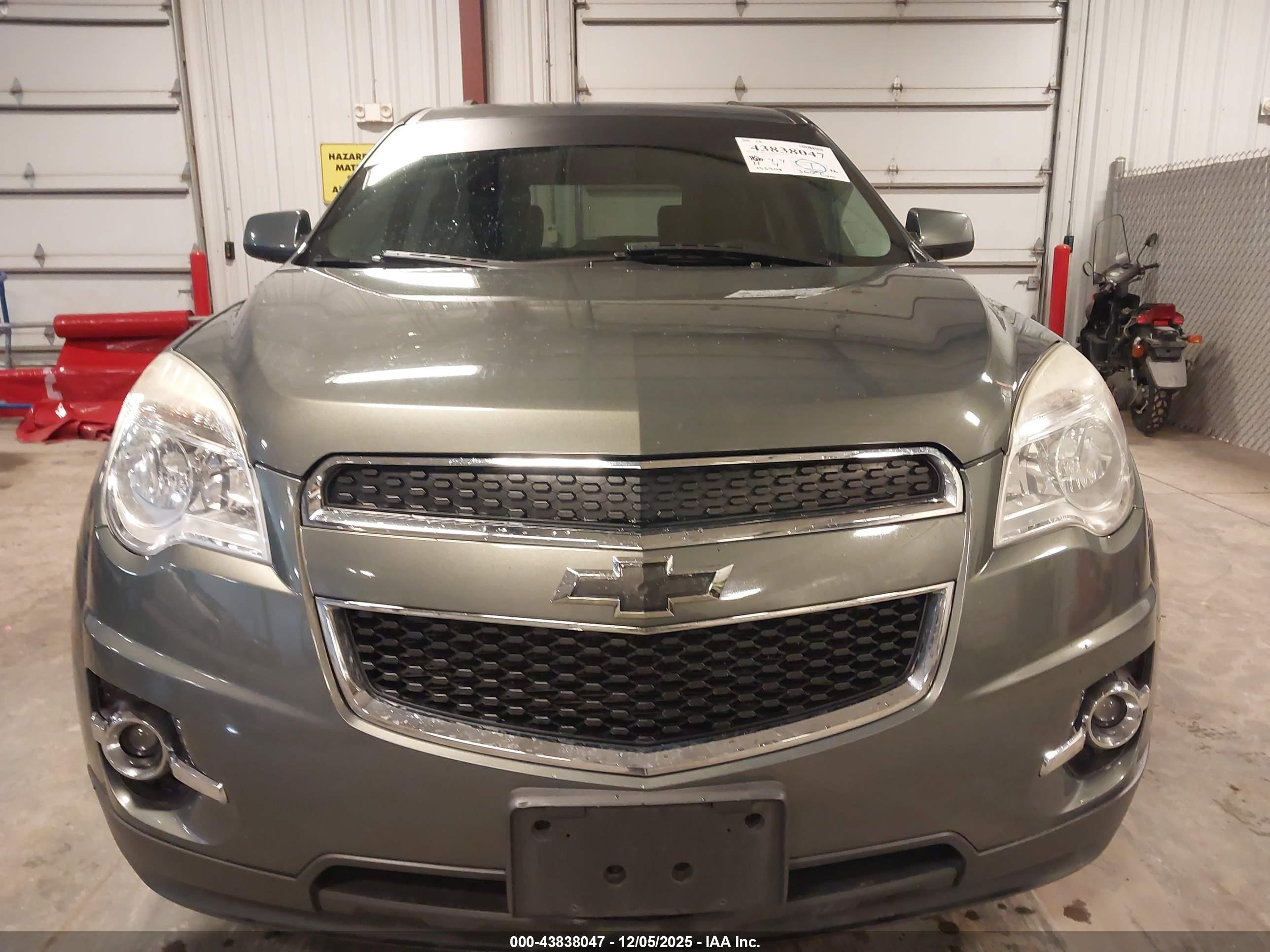 CHEVROLET EQUINOX image 6