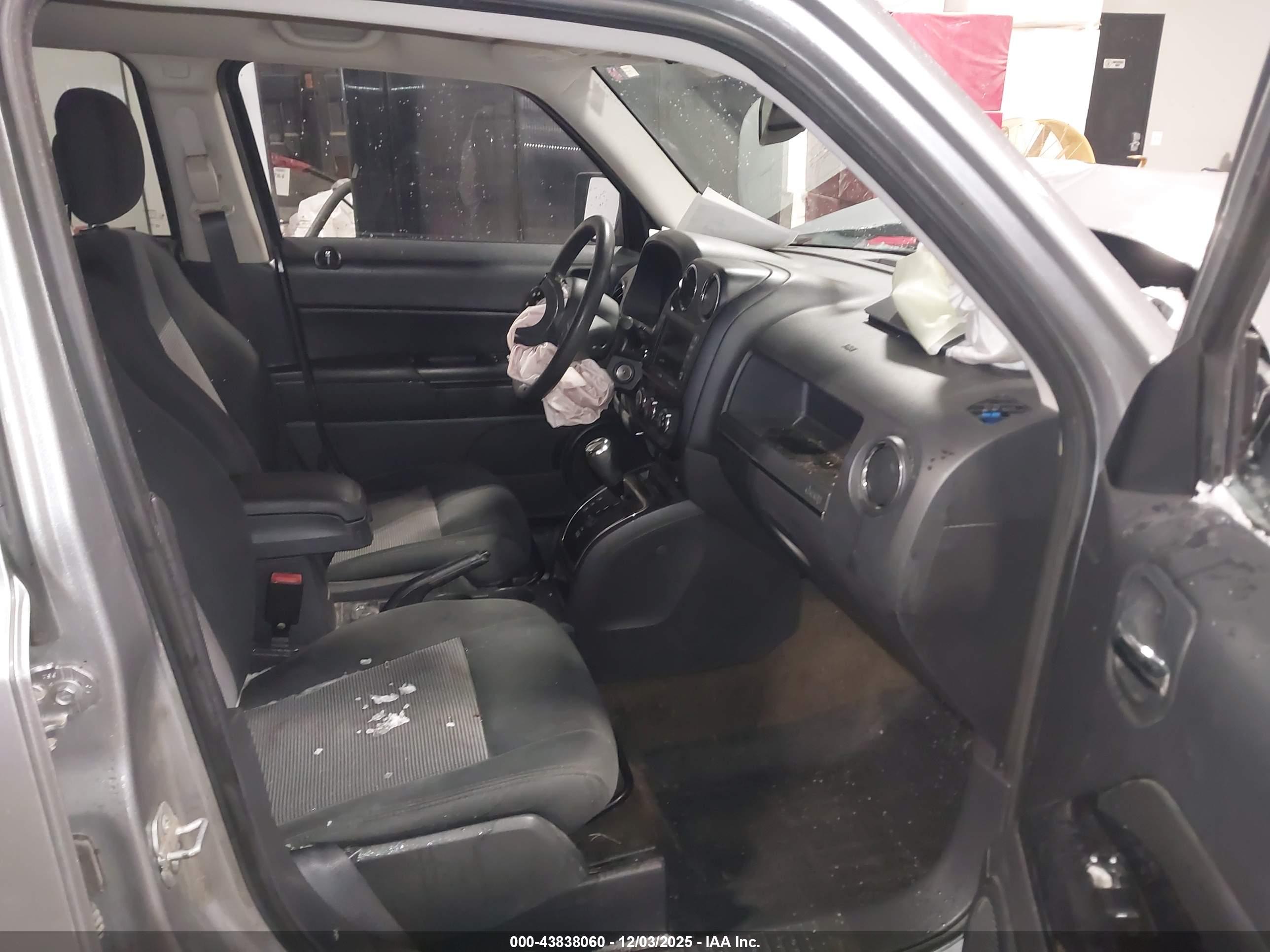 JEEP PATRIOT image 5