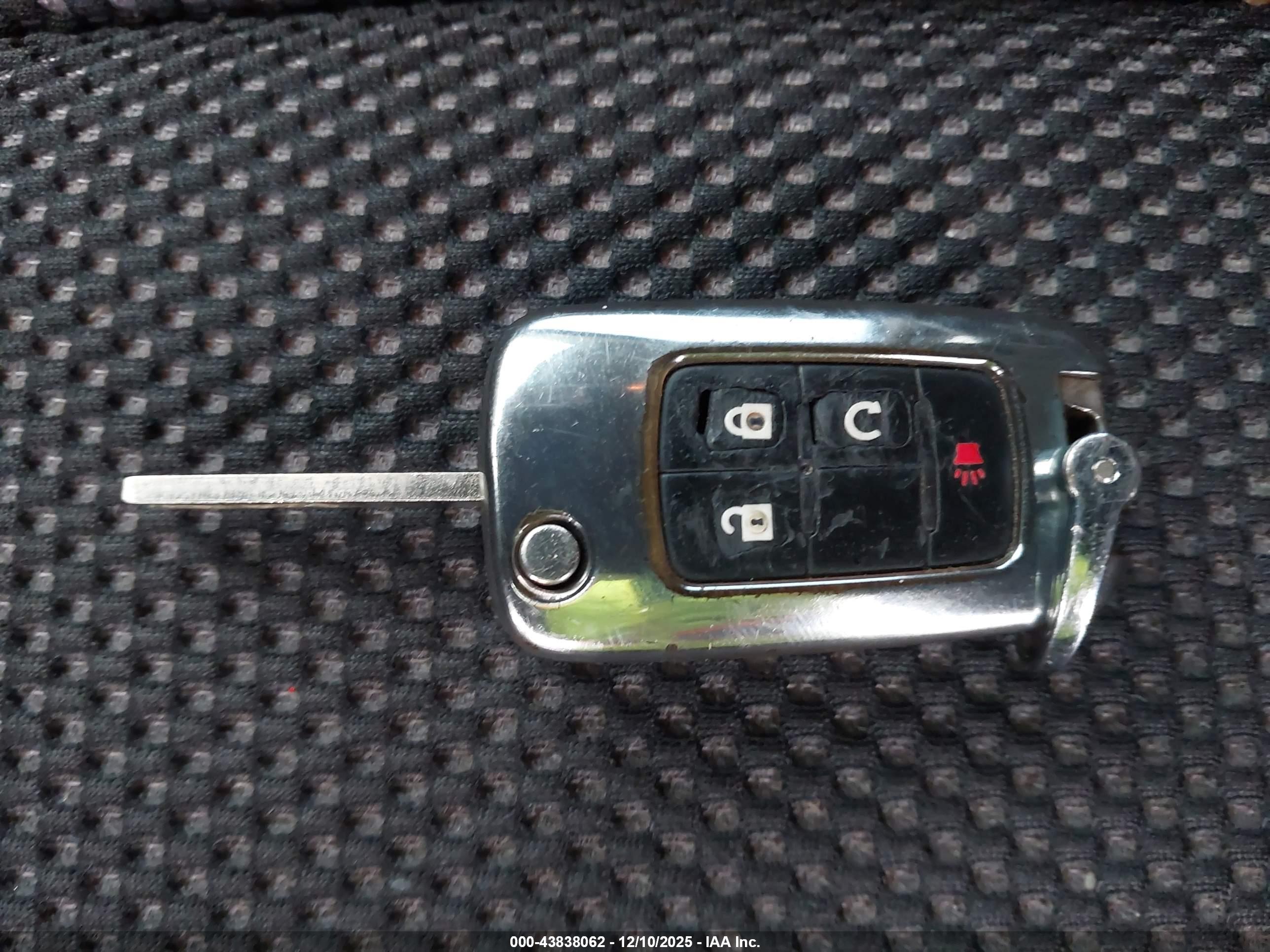 GMC TERRAIN image 11
