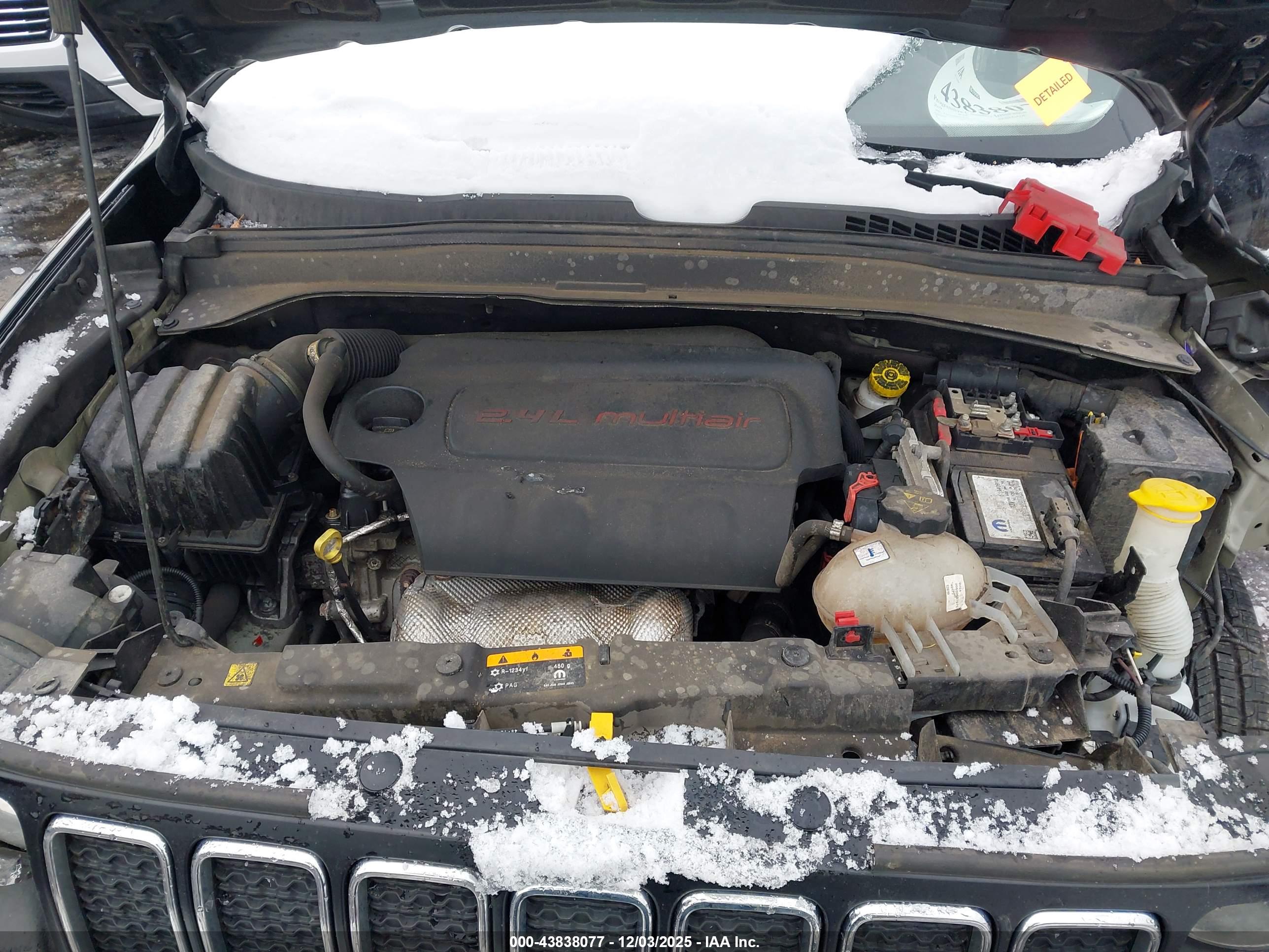 JEEP RENEGADE image 10